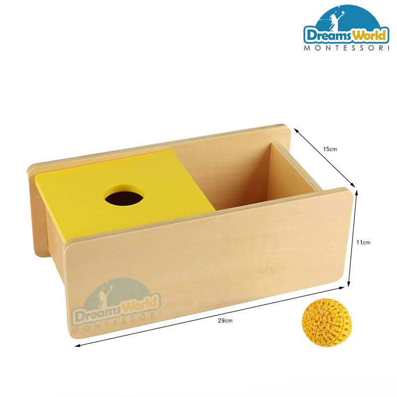 Giáo Cụ Montessori - Hộp trượt và quả bóng len - tấm màu vàng lật qua lật lại hai bên - Imbucare Box With Flip Lid - Knit ball