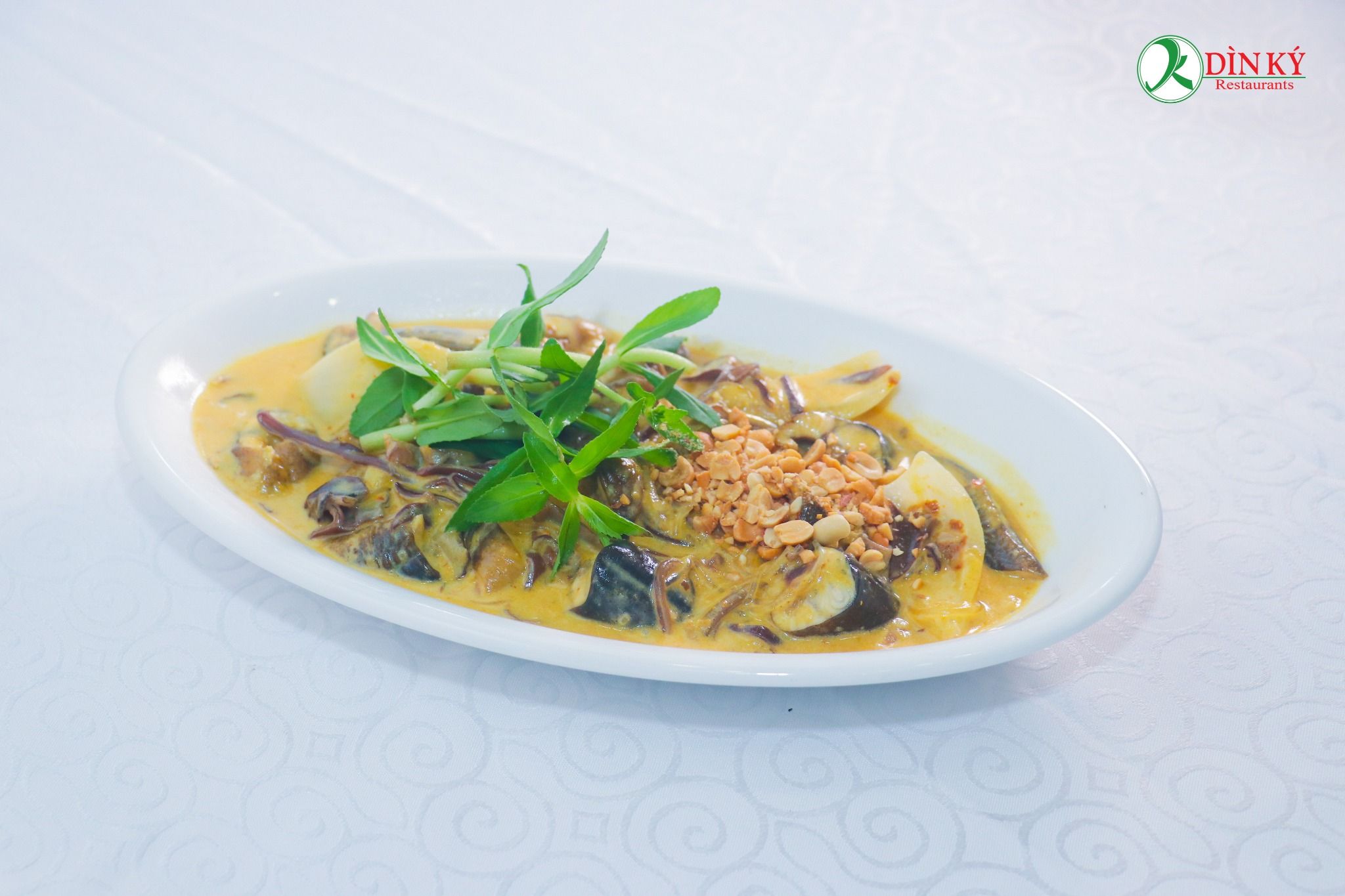 Lươn Um Hoa Chuối