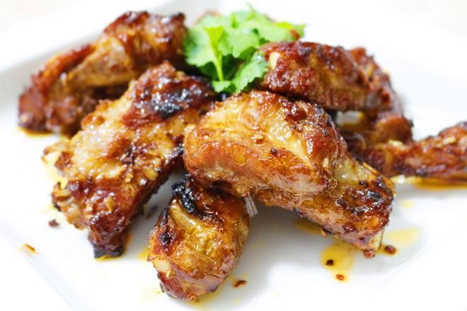 Sườn Non Xào Sả Ớt