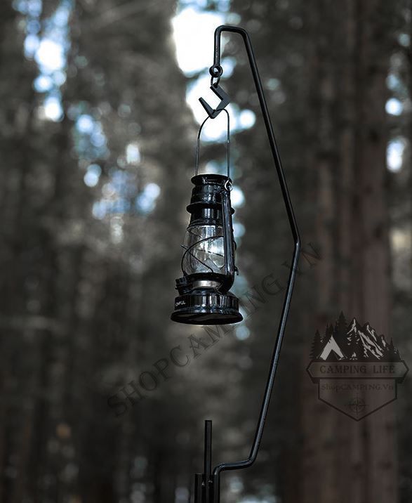 Giá treo đồ và treo đèn glamping