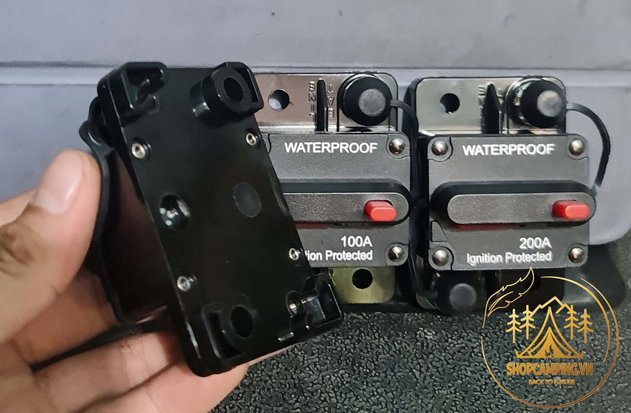 Cầu Chì Ngắt Kết Nối Nguồn Điện 12V 24V DC