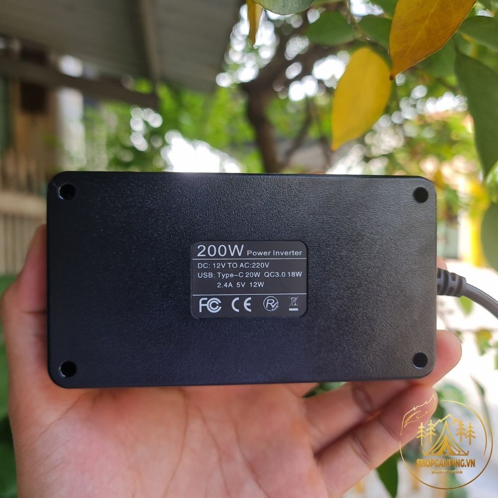 Bộ sạc điện thoại, sạc oto tích hợp inverter 12v sang 220v 200w
