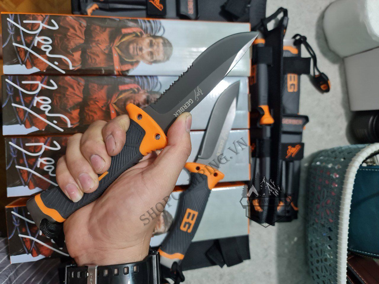 Dao phượt sinh tồn, dao đa năng Gerber Bear Grylls