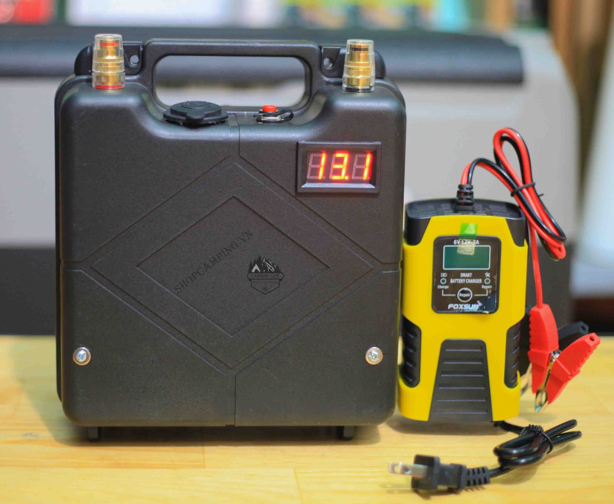 Bộ lưu điện mini 12V/15Ah dành cho cắm trại dã ngoại