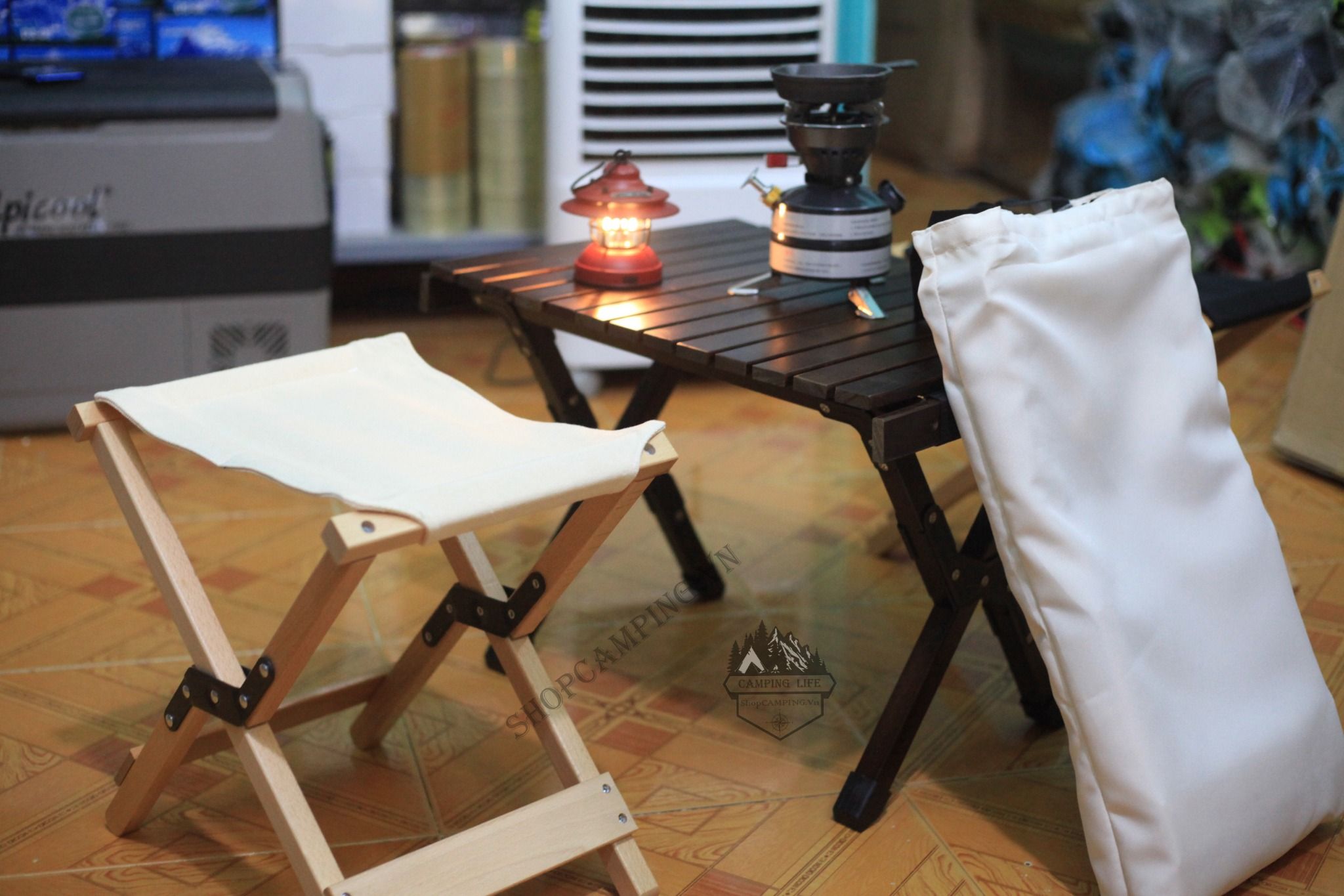 Ghế xếp tam giác khung gỗ xồi gấp gọn dành cho cắm trại dã ngoại