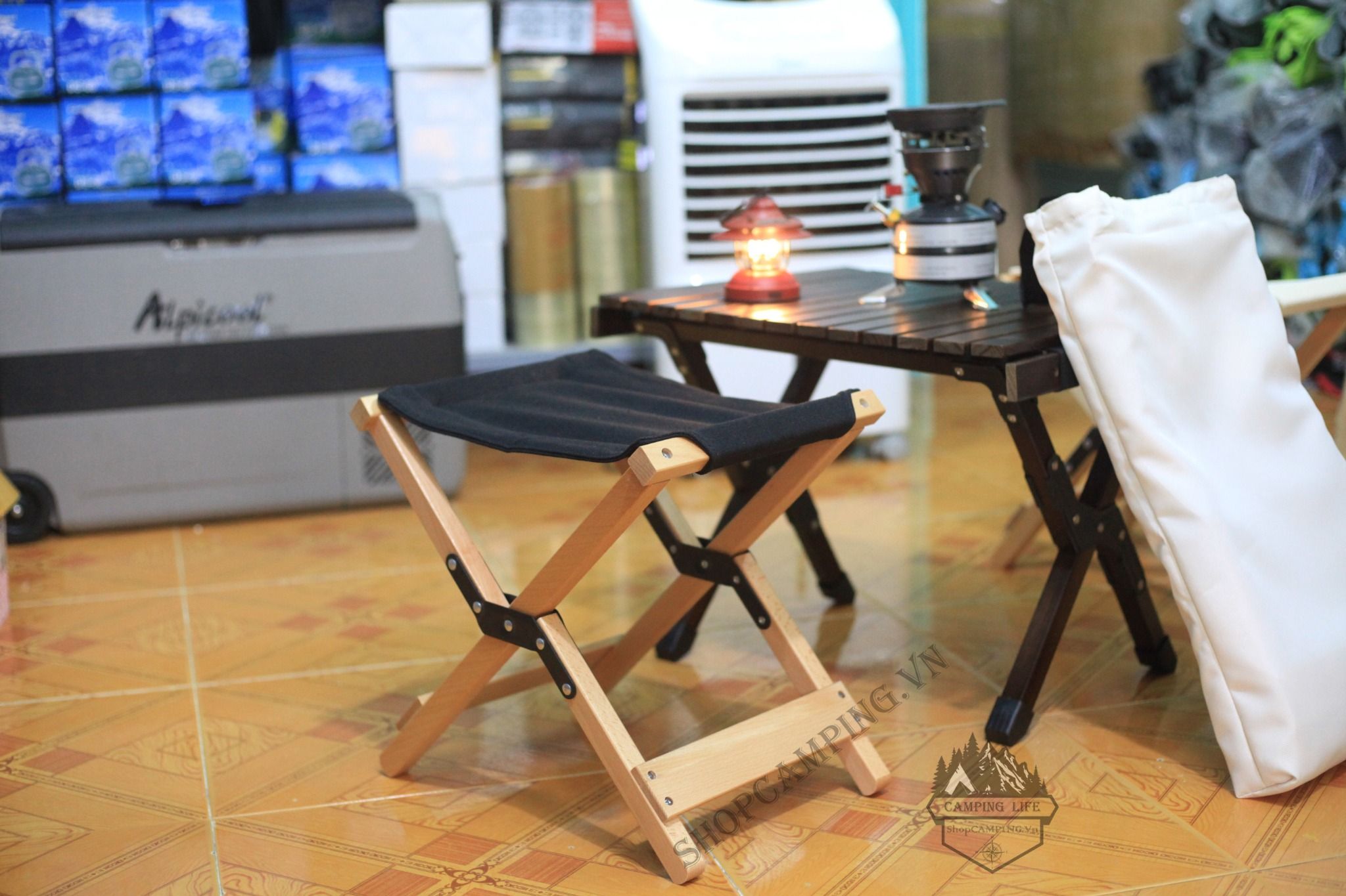 Ghế xếp tam giác khung gỗ xồi gấp gọn dành cho cắm trại dã ngoại
