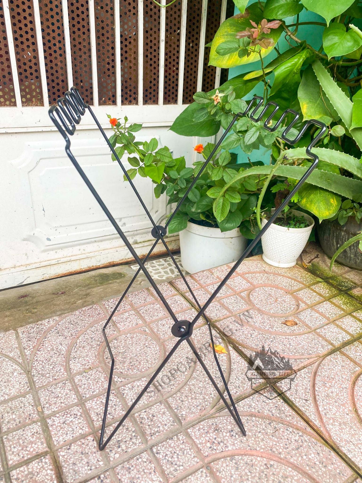 Giá treo túi đựng rác inox tiện dụng khi cắm trại