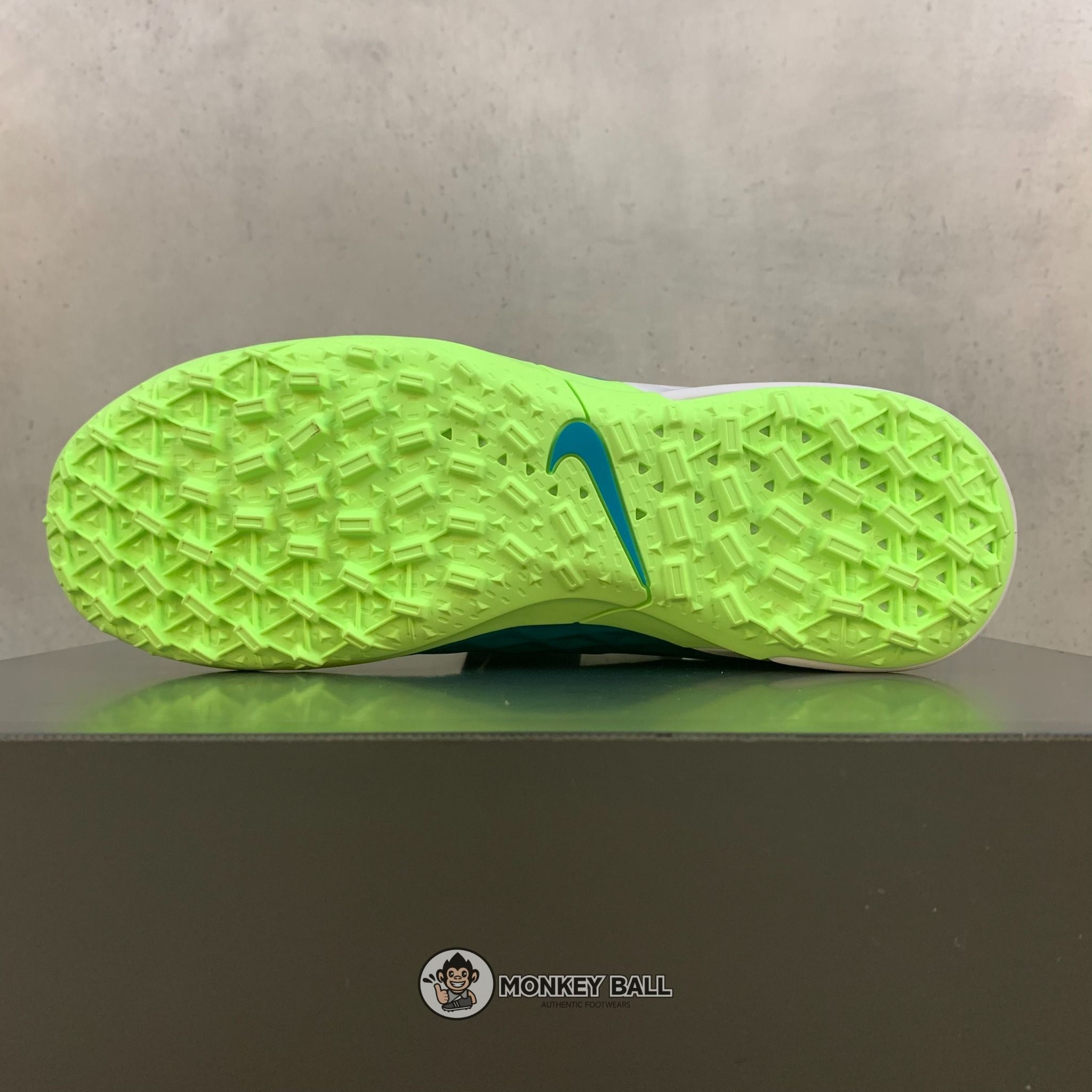 Nike Tiempo 8 Legend Academy TF
