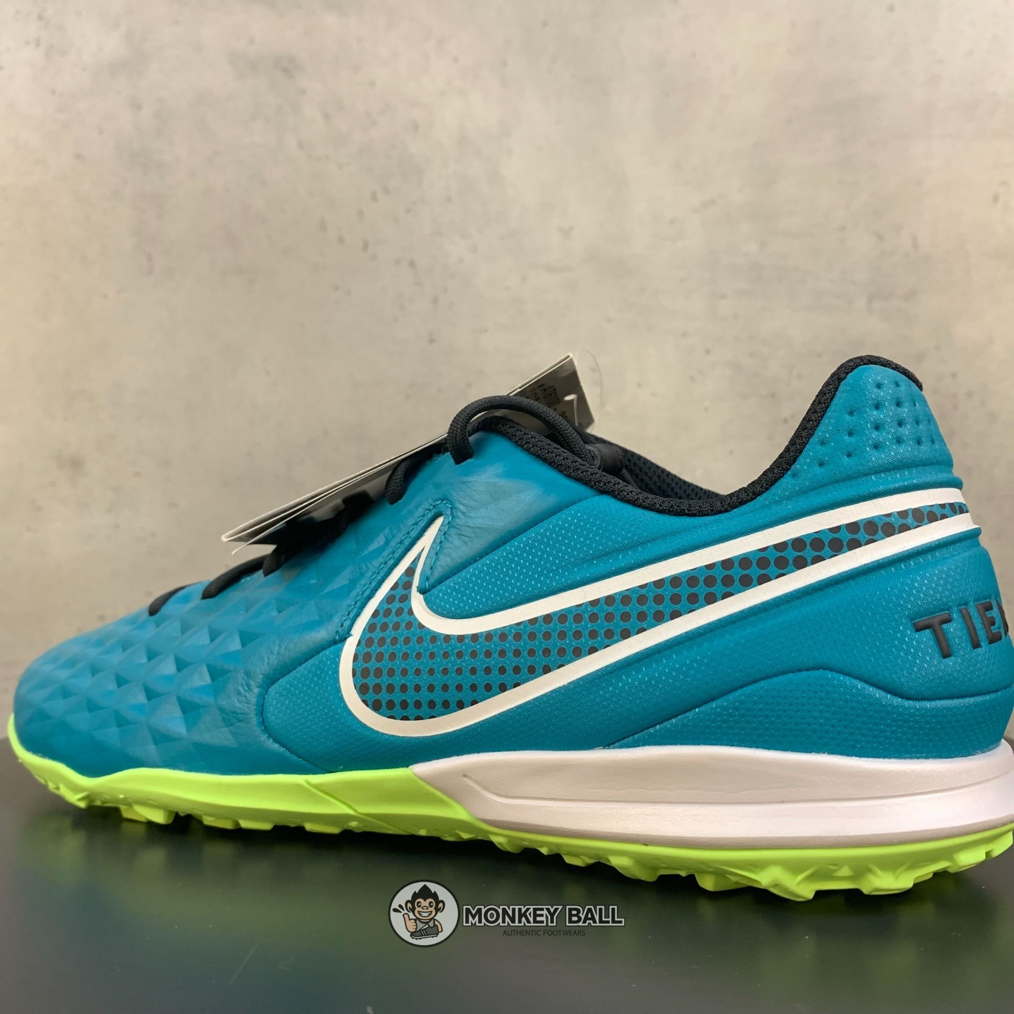 Nike Tiempo 8 Legend Academy TF
