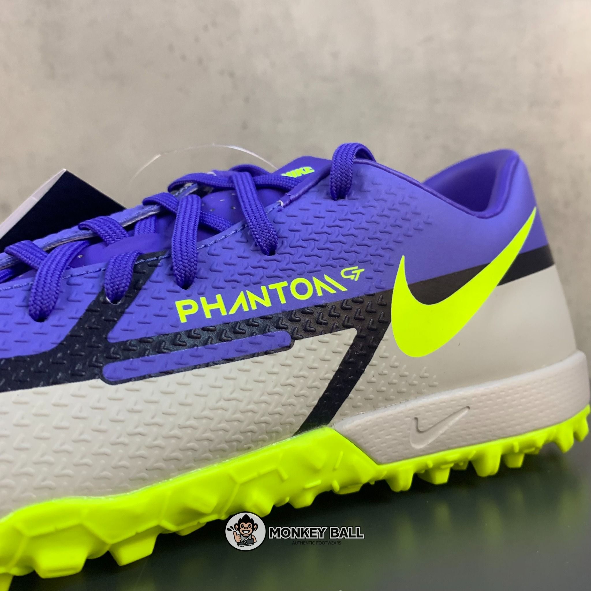 Nike Phantom GT2 Academy TF - DC0803-570 - Recharge
