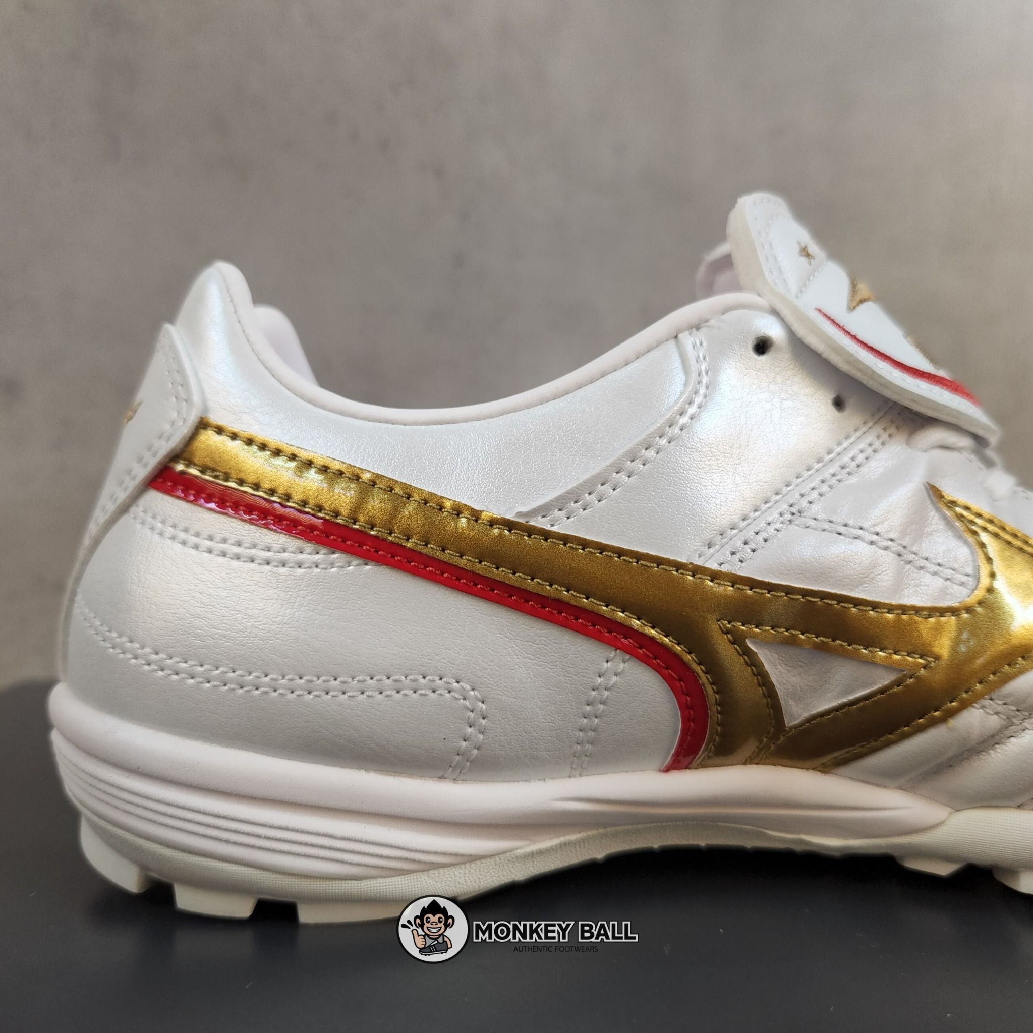 Mizuno Wave Cup Legend AS - P1GD201962 - Trắng/Vàng