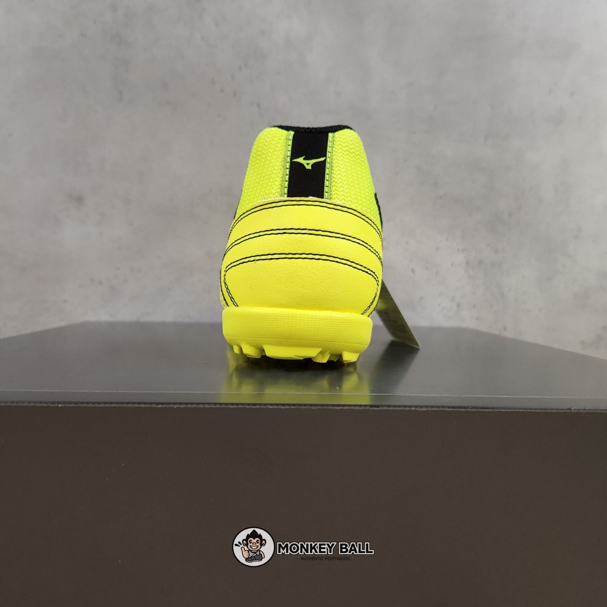 Mizuno Morelia Sala Club TF - Q1GB220345 - Vàng/Đen