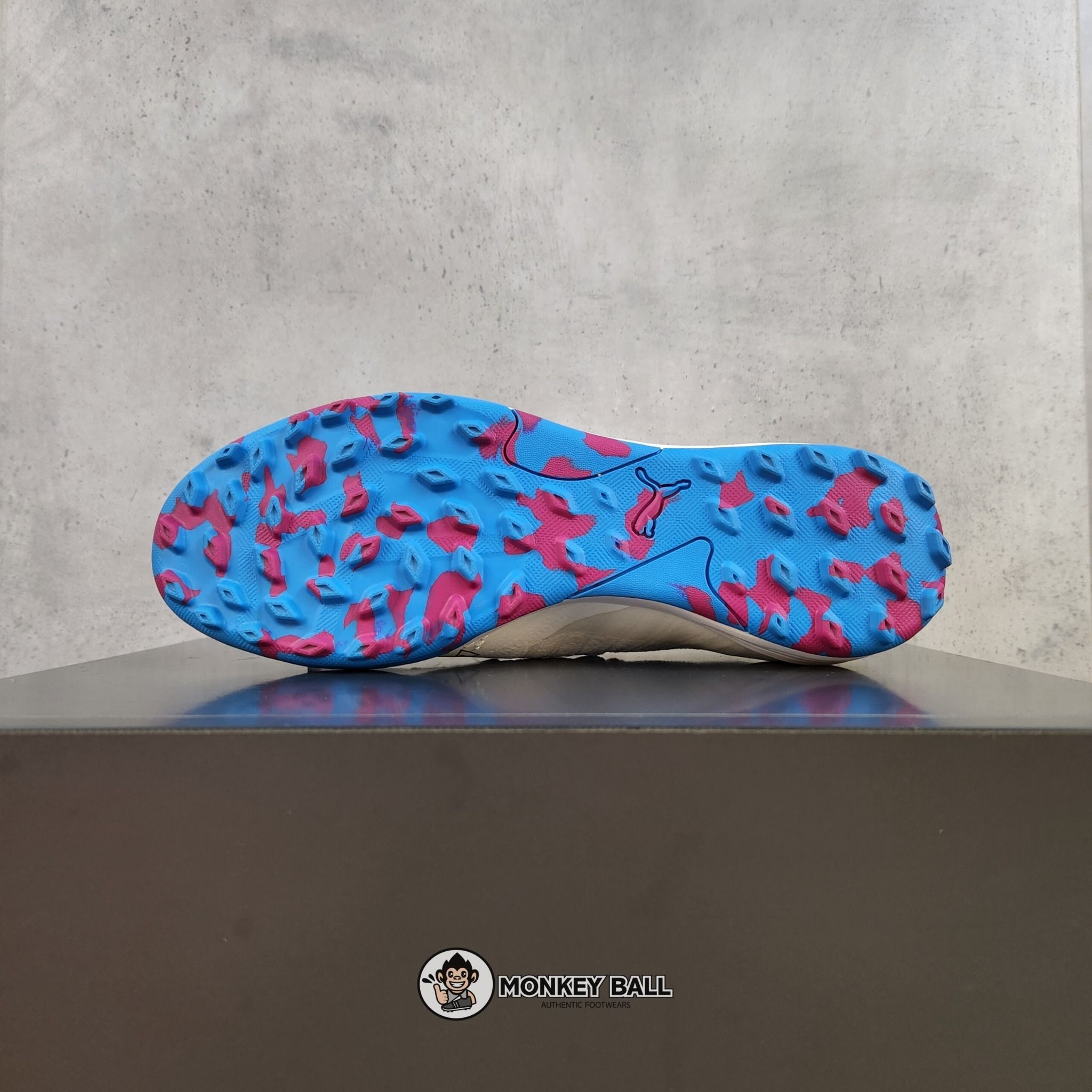 Puma Future Z 3.3 TT - 106764-02 - TRẮNG/XANH