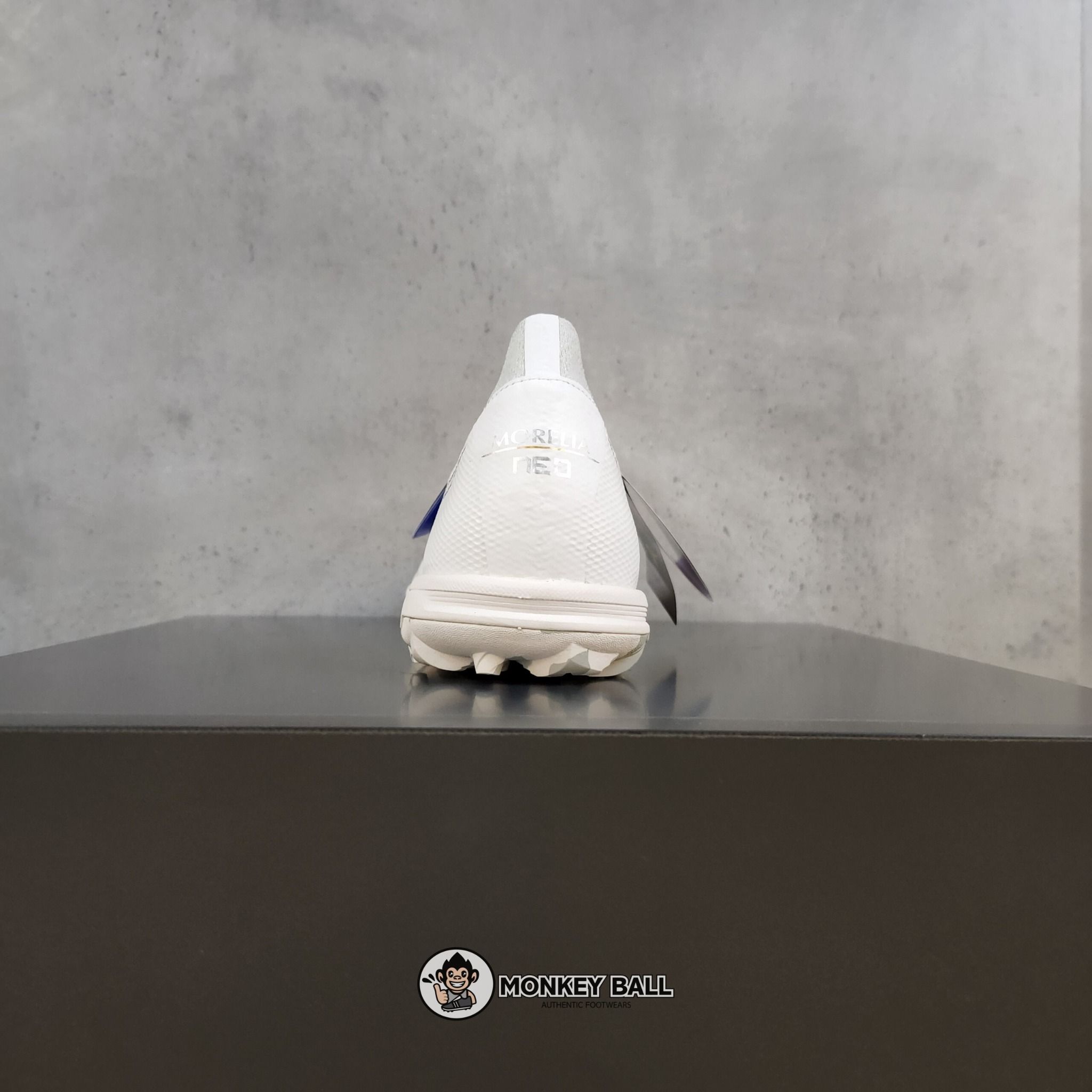 Mizuno Morelia Neo Sala Beta Japan TF - Q1GB229003 - Trắng / Bạc