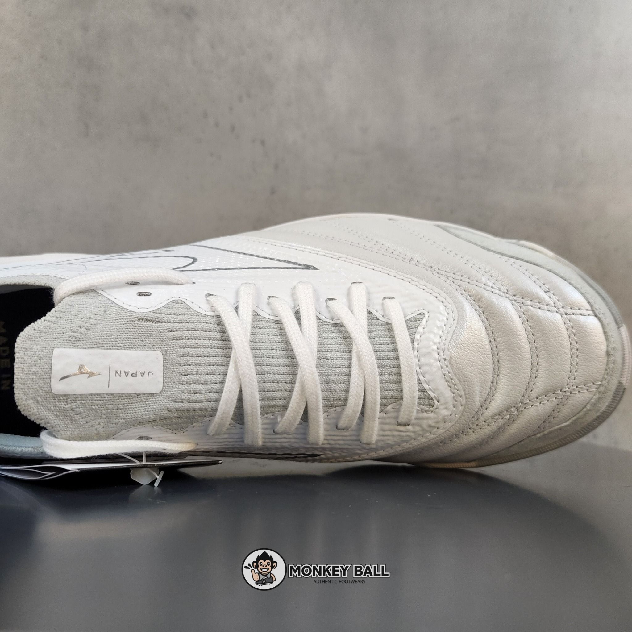 Mizuno Morelia Neo Sala Beta Japan TF - Q1GB229003 - Trắng / Bạc