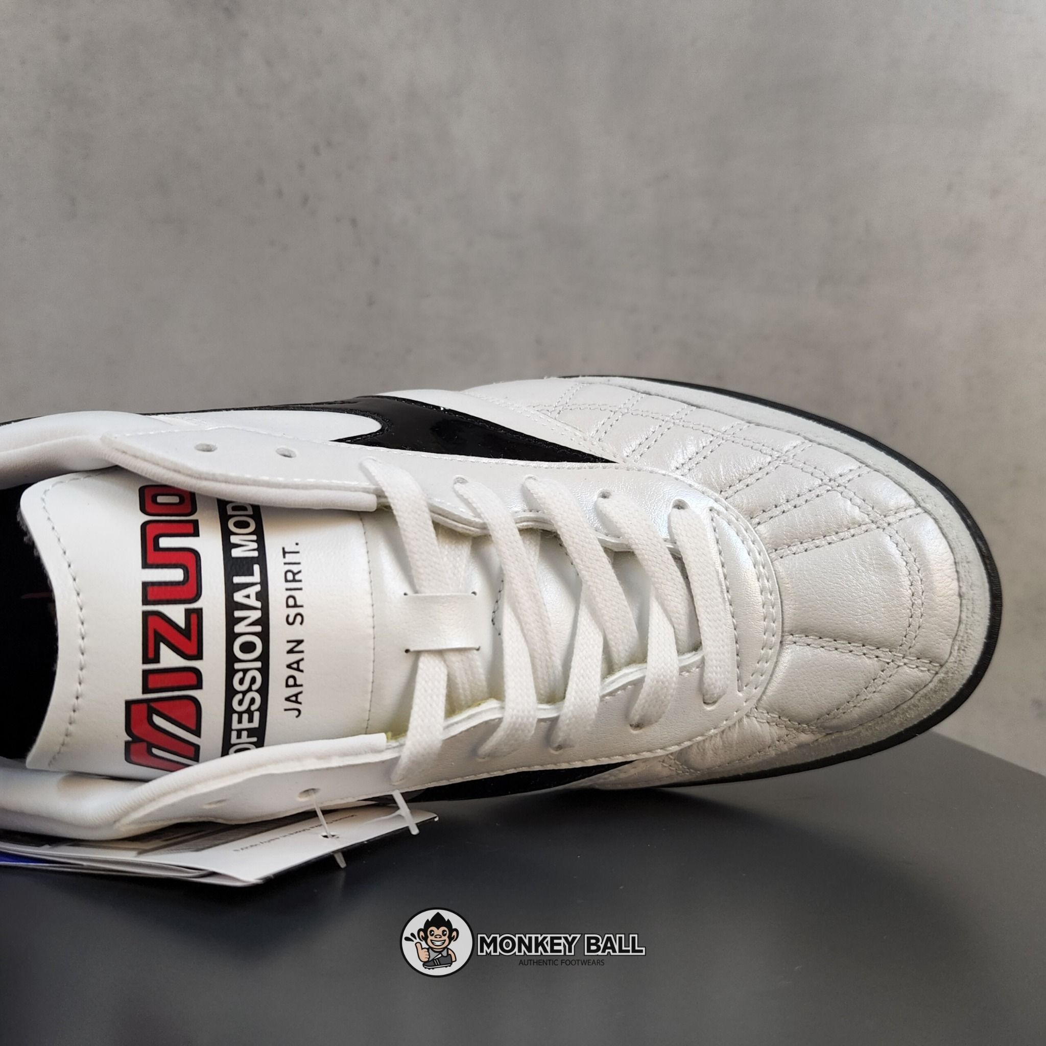 Mizuno Morelia Sala Japan TF - Q1GB210009 - Trắng / Đen / Đỏ