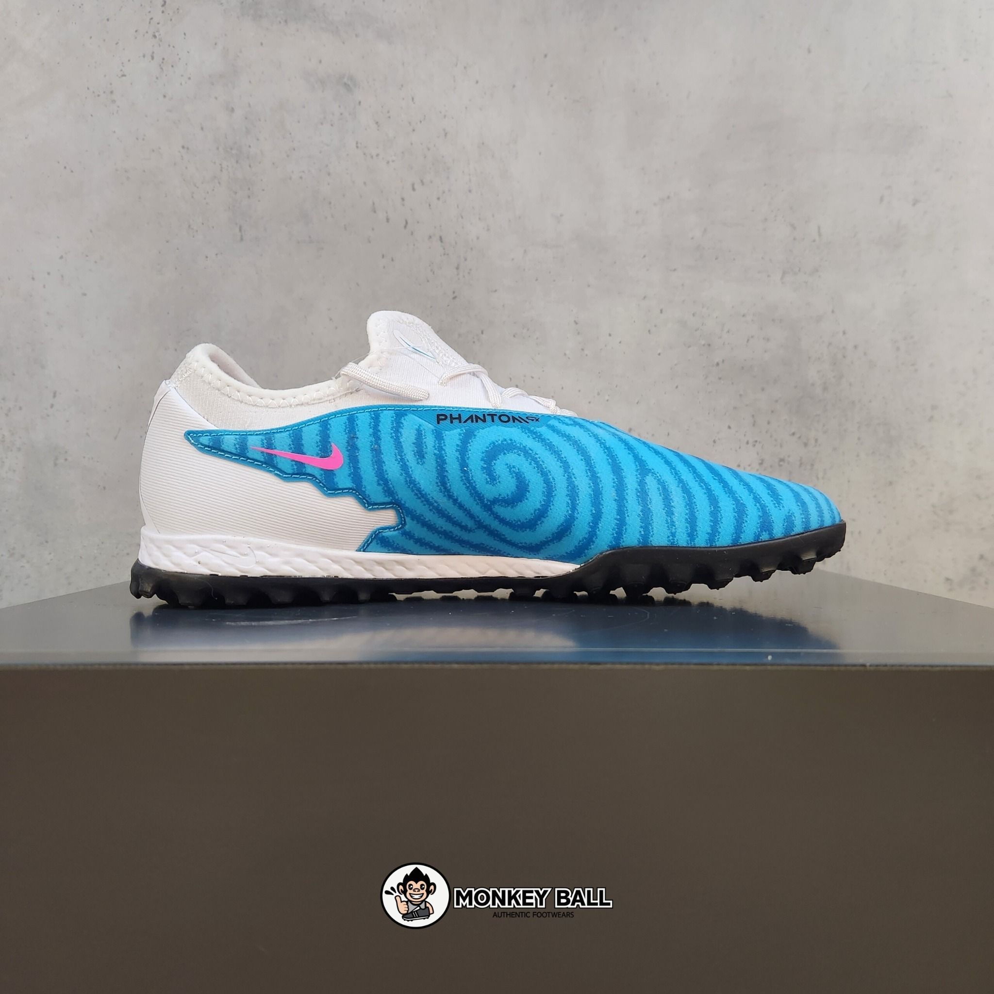 Nike React Phantom GX Pro