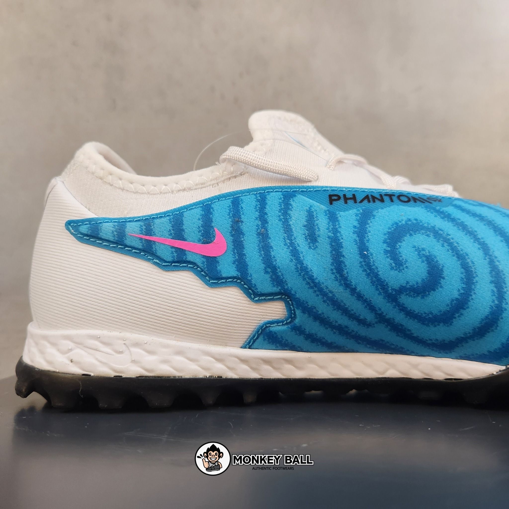 Nike React Phantom GX Pro