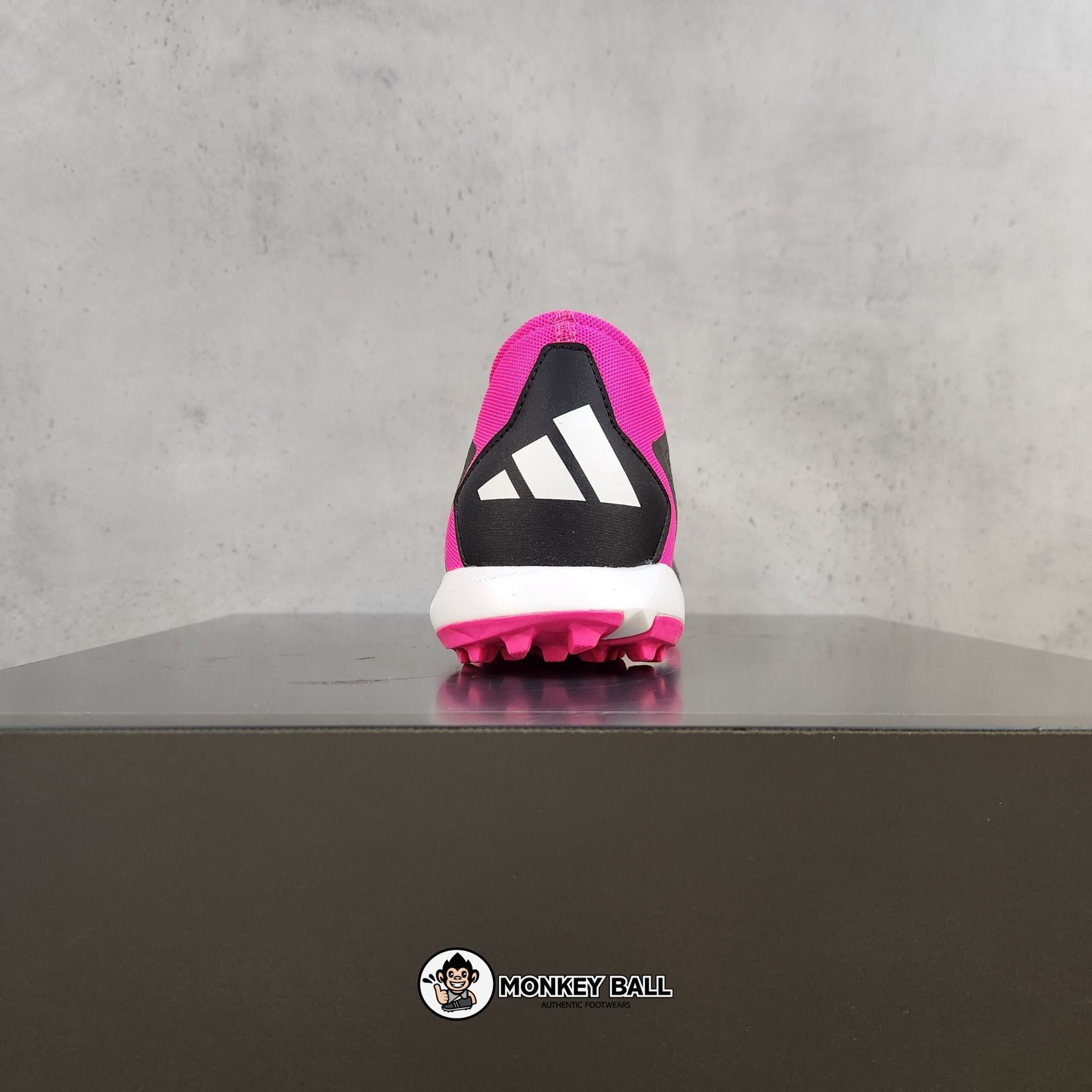 Adidas Predator Accuracy.3 L TF - GW4640 - Đen/Hồng