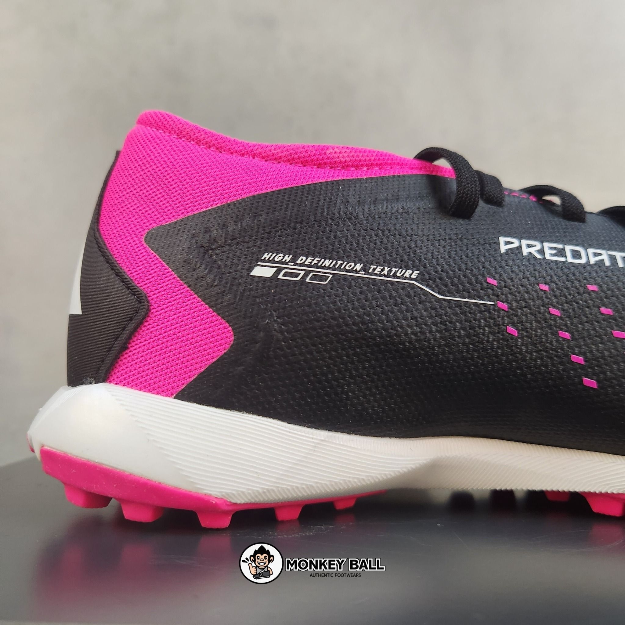Adidas Predator Accuracy.3 L TF - GW4640 - Đen/Hồng