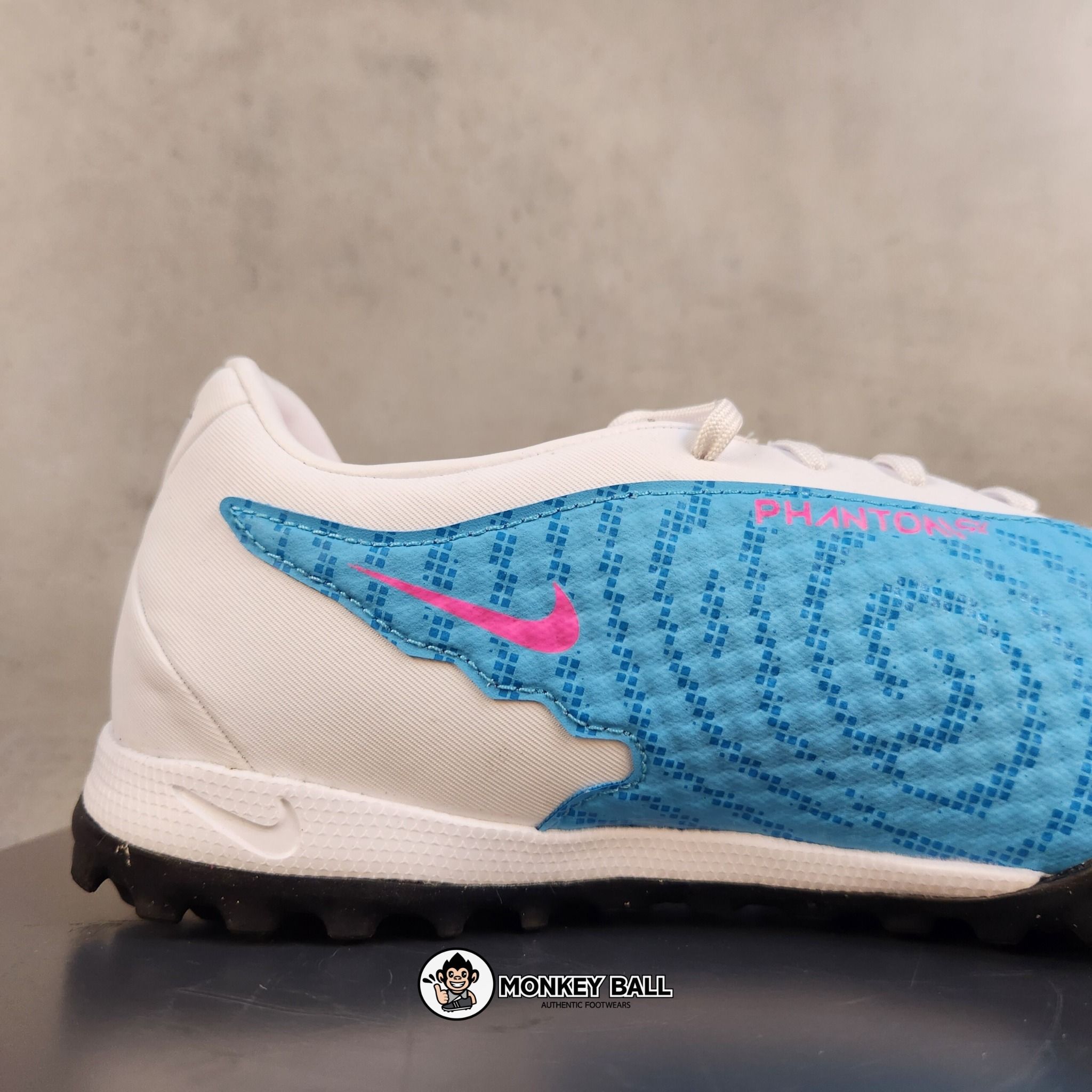 Nike Phantom GX Academy