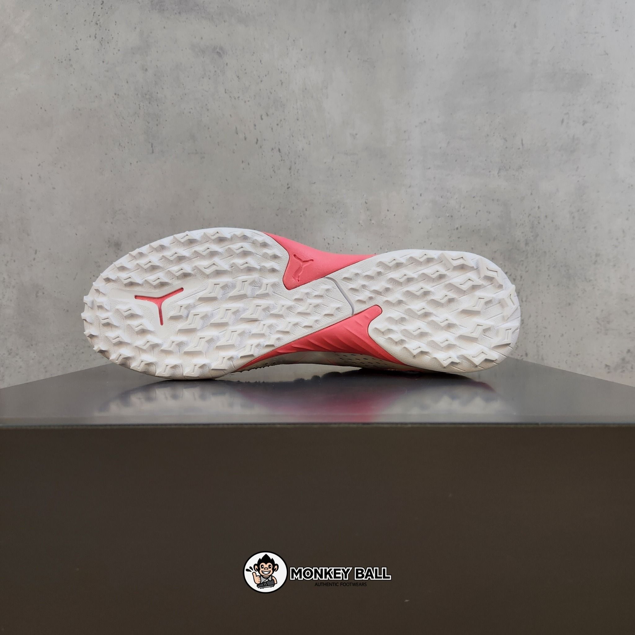 Puma Future Match TF - 107374-01 - Trắng / Hồng