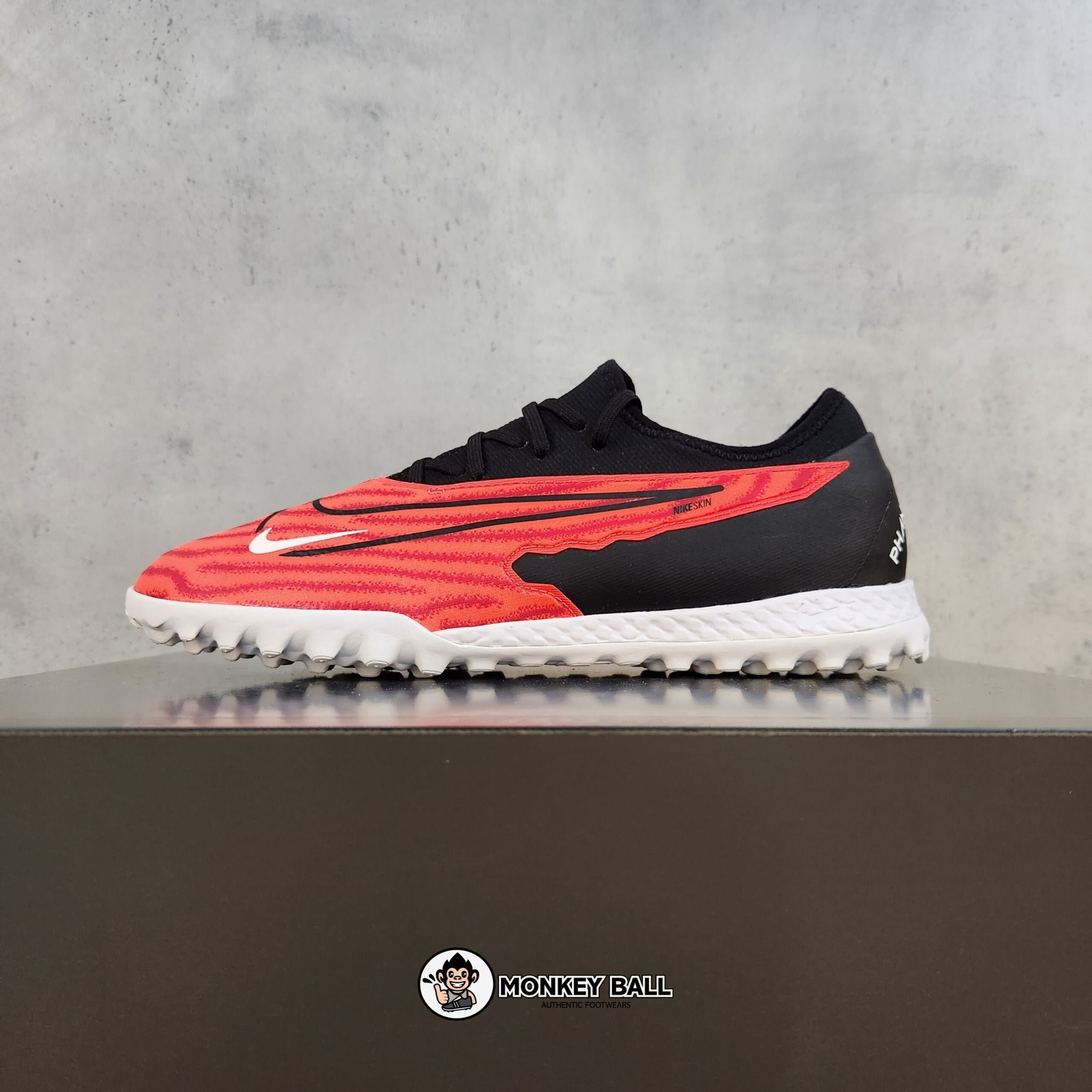 Nike React Phantom GX Pro