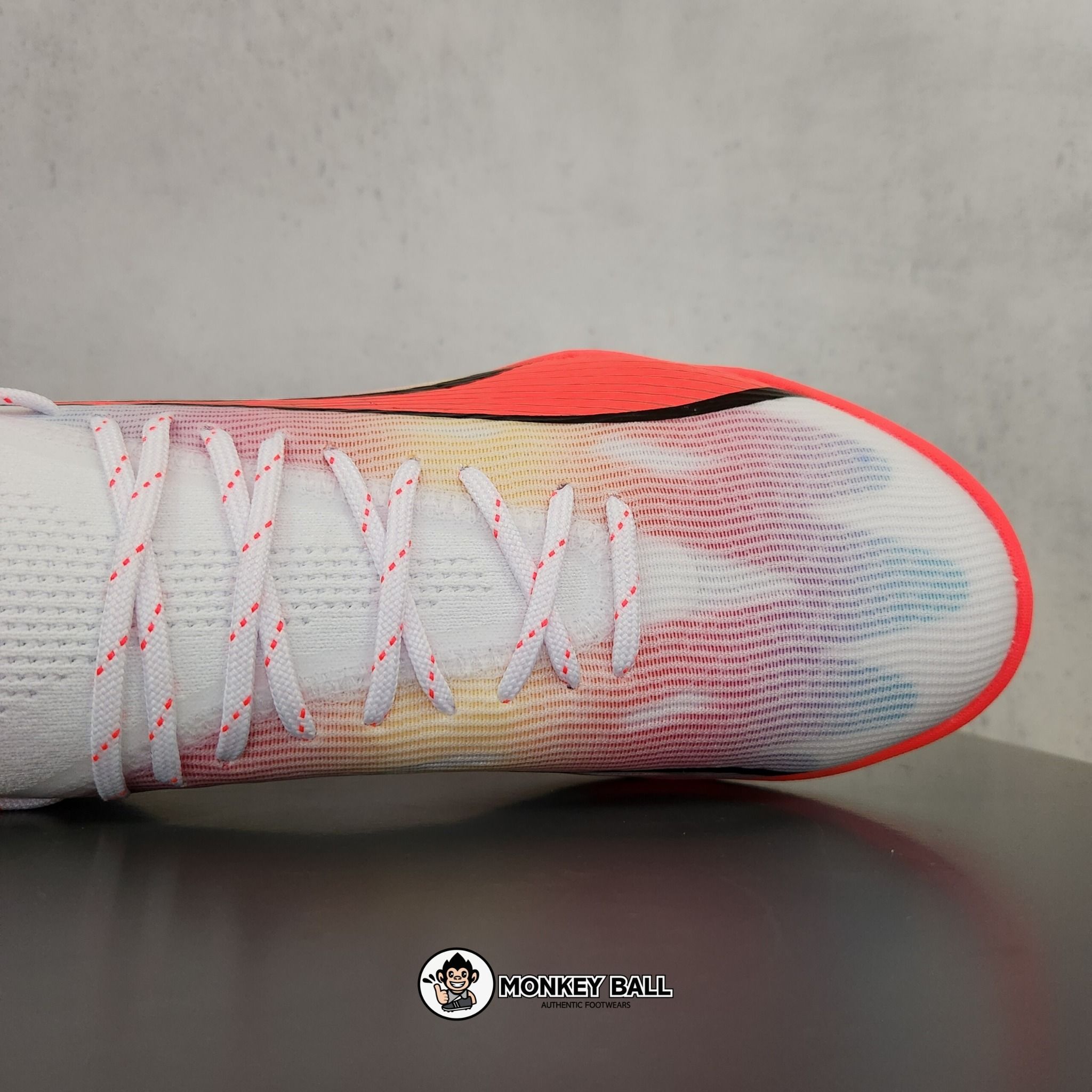 Puma Ultra Ultimate Cage TT - 10750201 - Trắng Đỏ