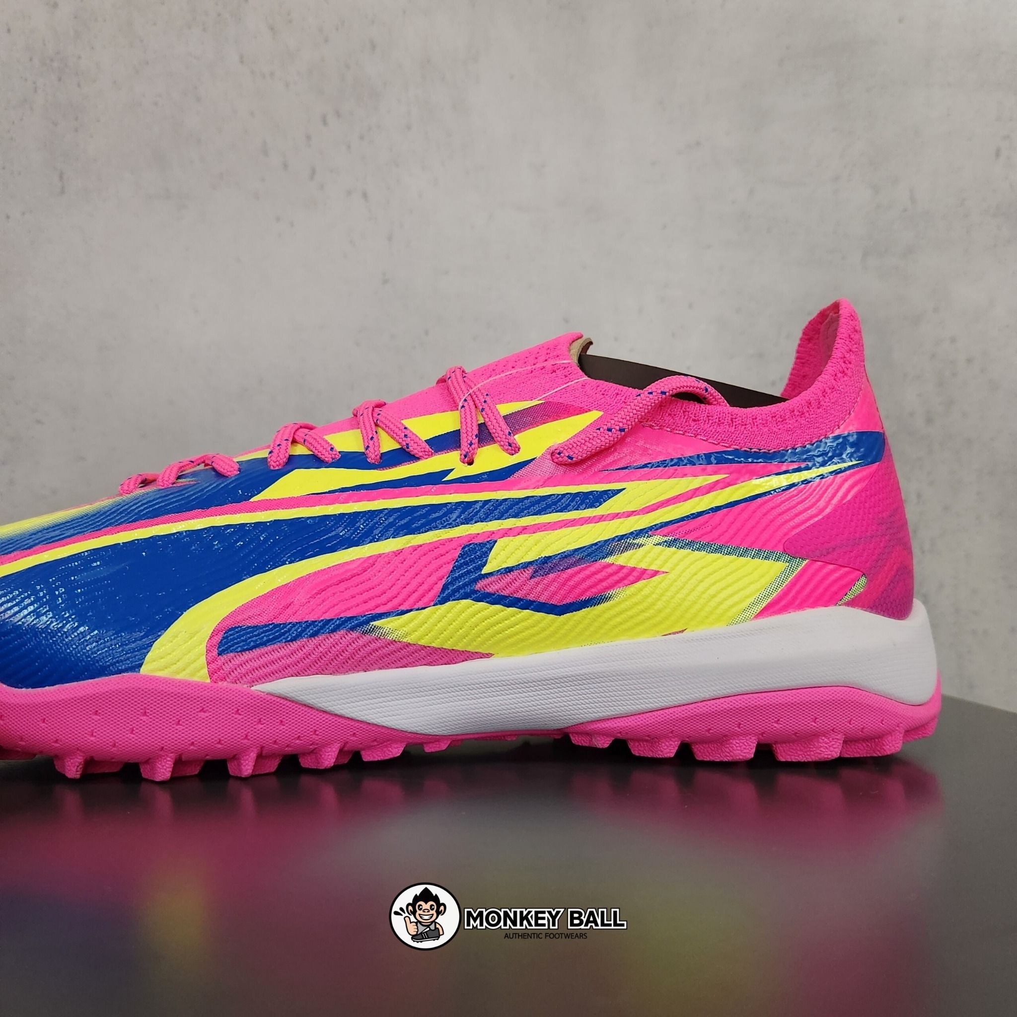 Puma Ultra Ultimate Energy TT - 10785801 - Hồng Xanh