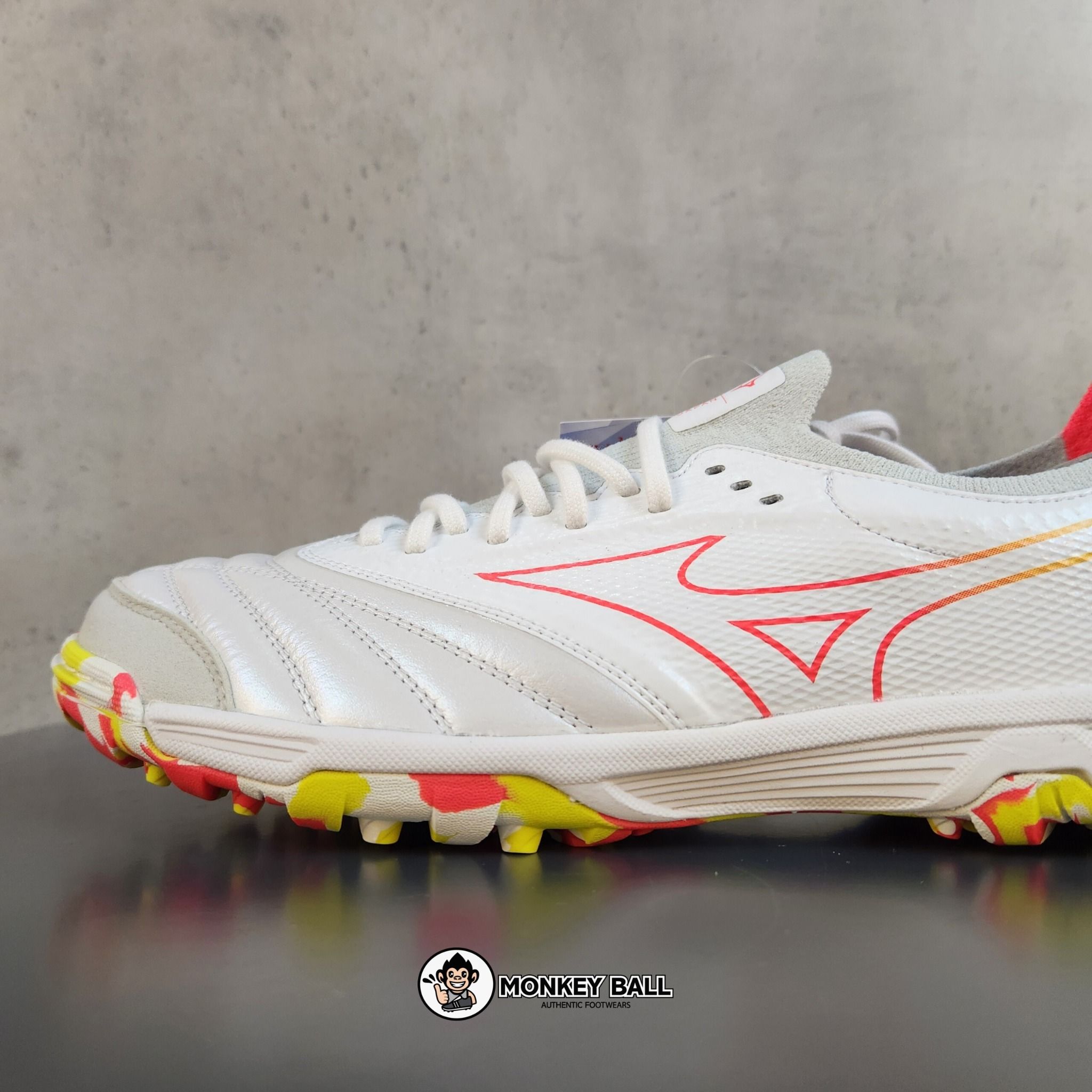 Mizuno Morelia Neo Sala Beta Japan TF - Q1GB239064 - Trắng Đỏ Vàng