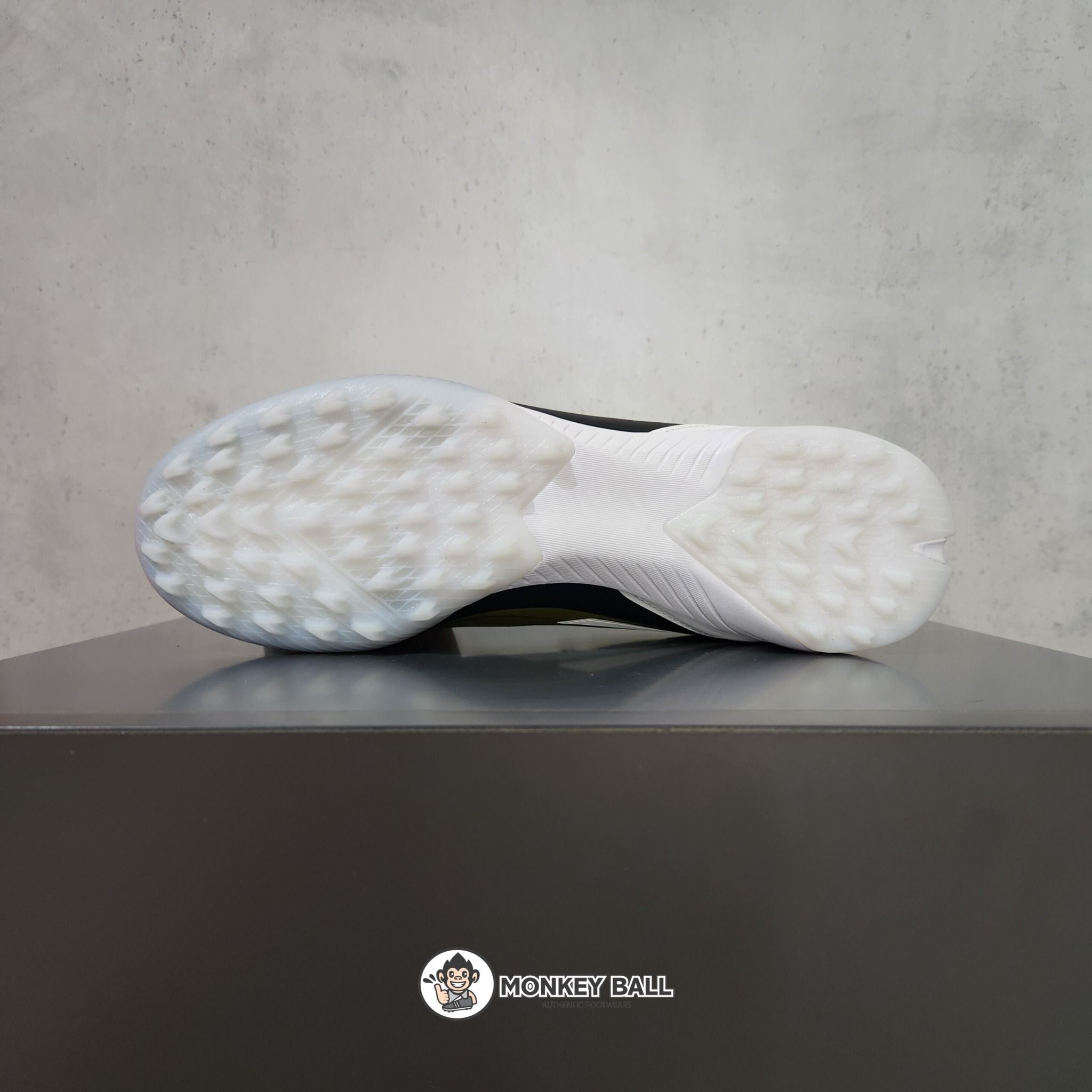Adidas F50 League Messi TF - IG9282 - Vàng / Đen