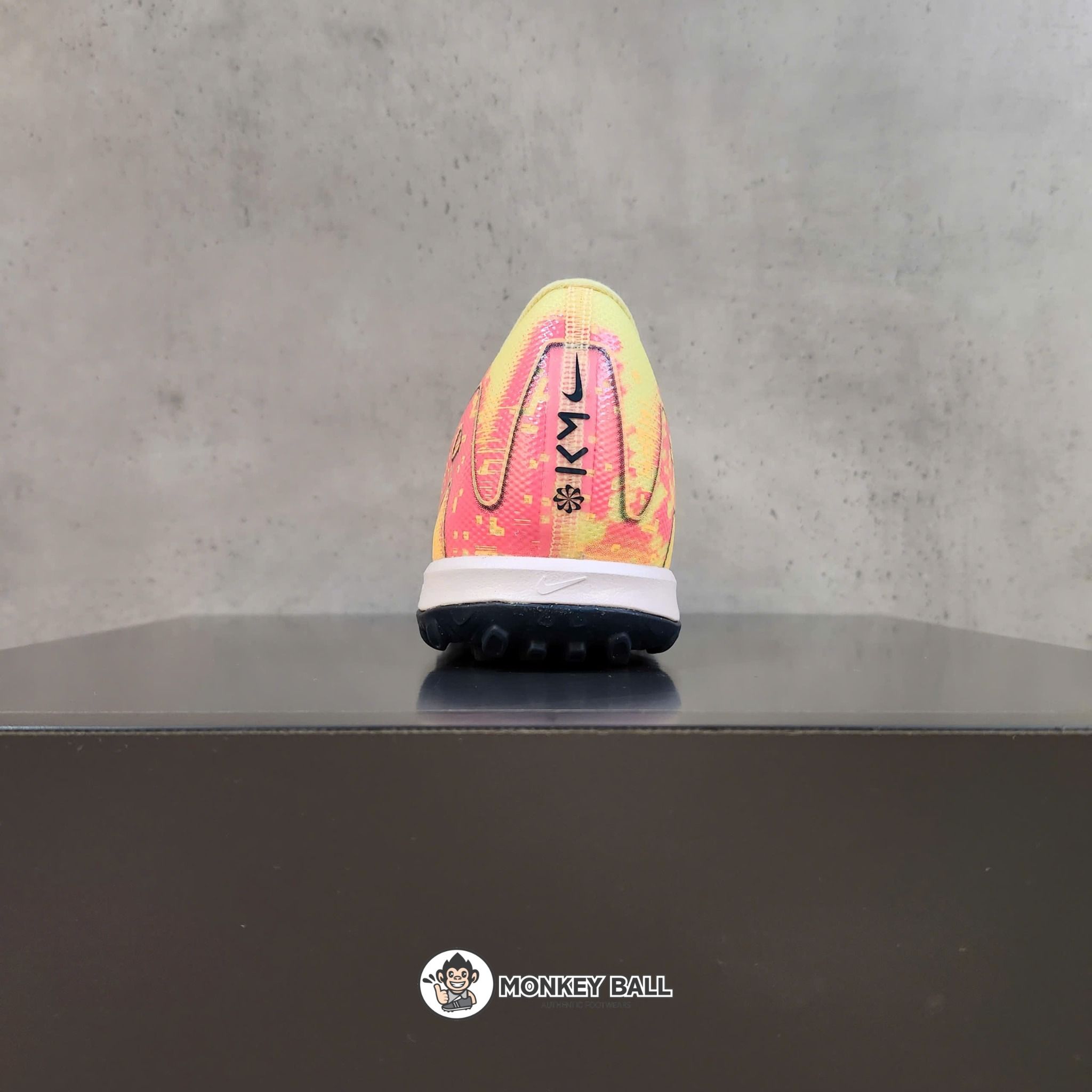 Nike Zoom Vapor 16 Academy