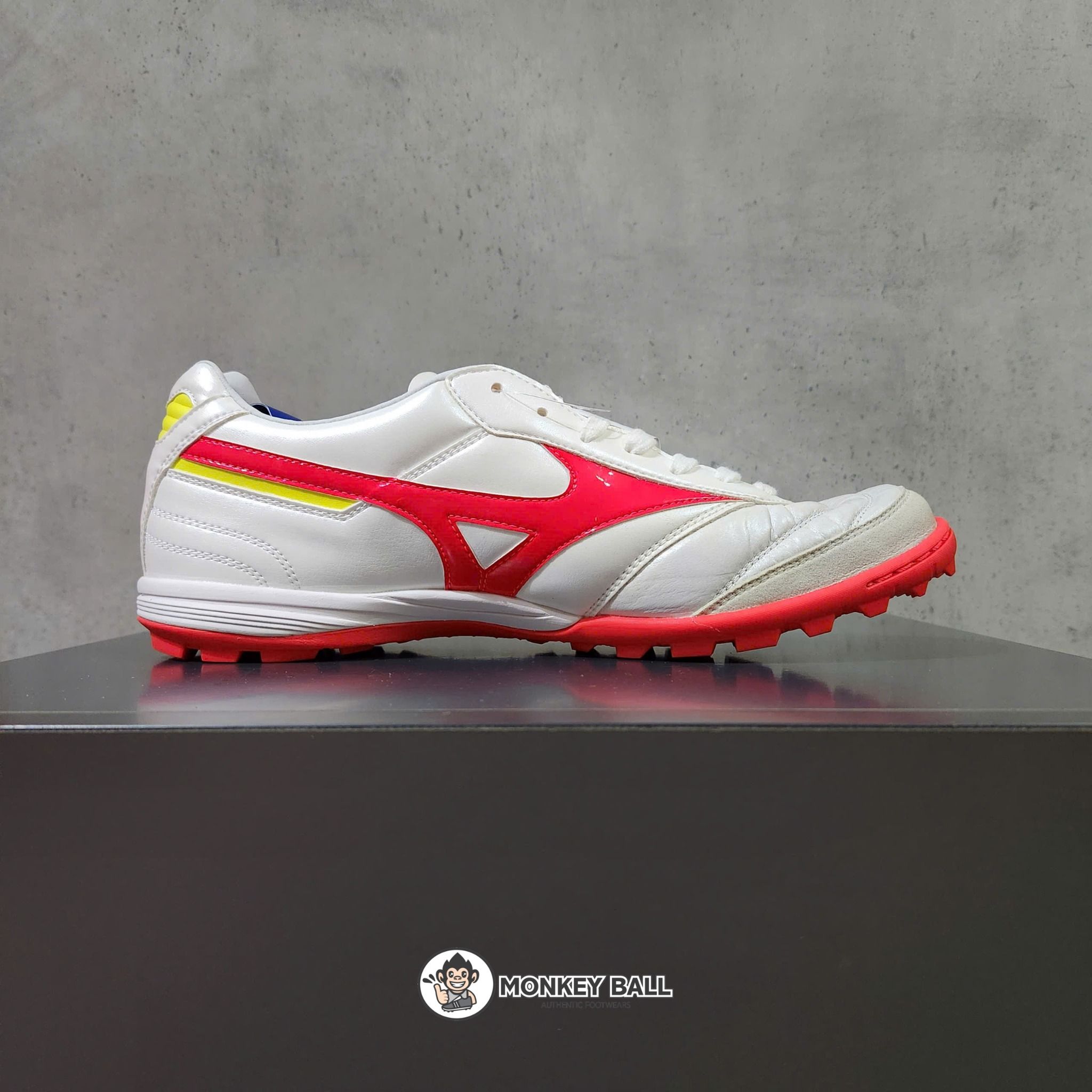 Mizuno Morelia Sala Elite TF - Q1GB230164 - Trắng / Cam