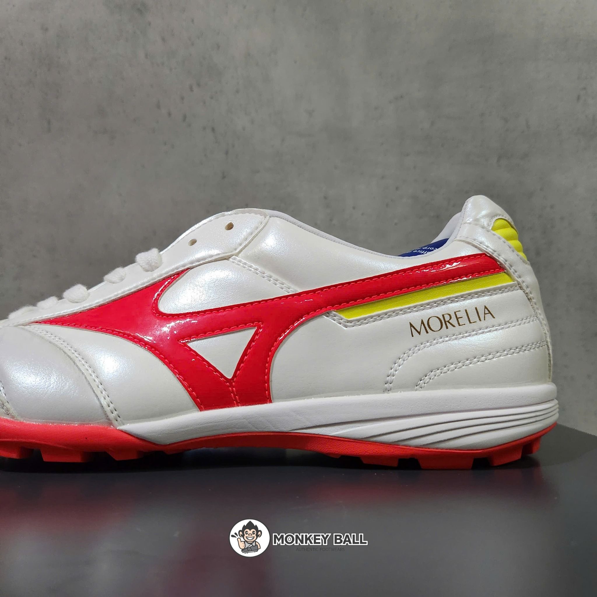 Mizuno Morelia Sala Elite TF - Q1GB230164 - Trắng / Cam