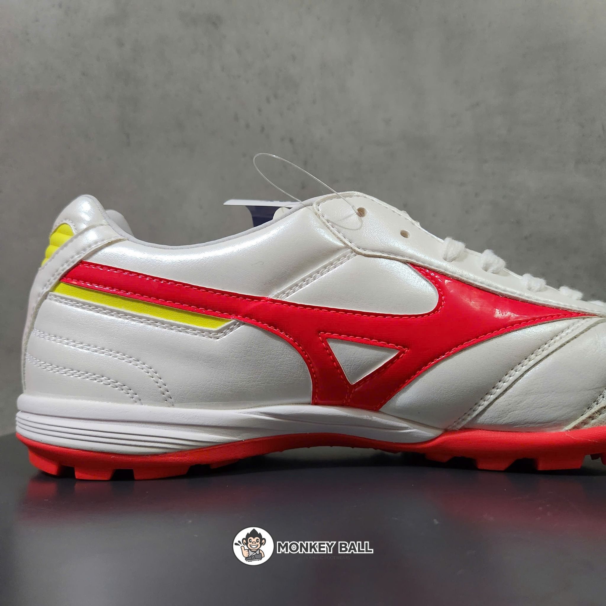 Mizuno Morelia Sala Elite TF - Q1GB230164 - Trắng / Cam