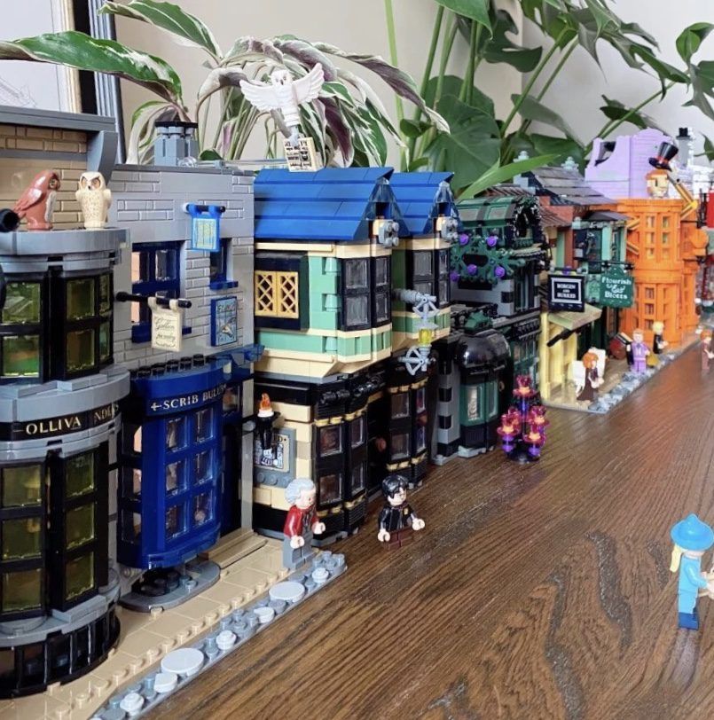  Mô Hình Nhựa 3D Lắp Ráp OEM Harry Potter Hẻm Xéo (5544 mảnh, Lego 75978 Diagon Alley) - LG0149 