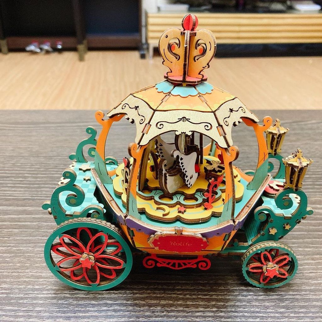  Mô Hình Gỗ 3D Lắp Ráp ROBOTIME Hộp Nhạc Xe Bí Ngô DIY Pumpkin Carriage Music Box AM41 – WP005 