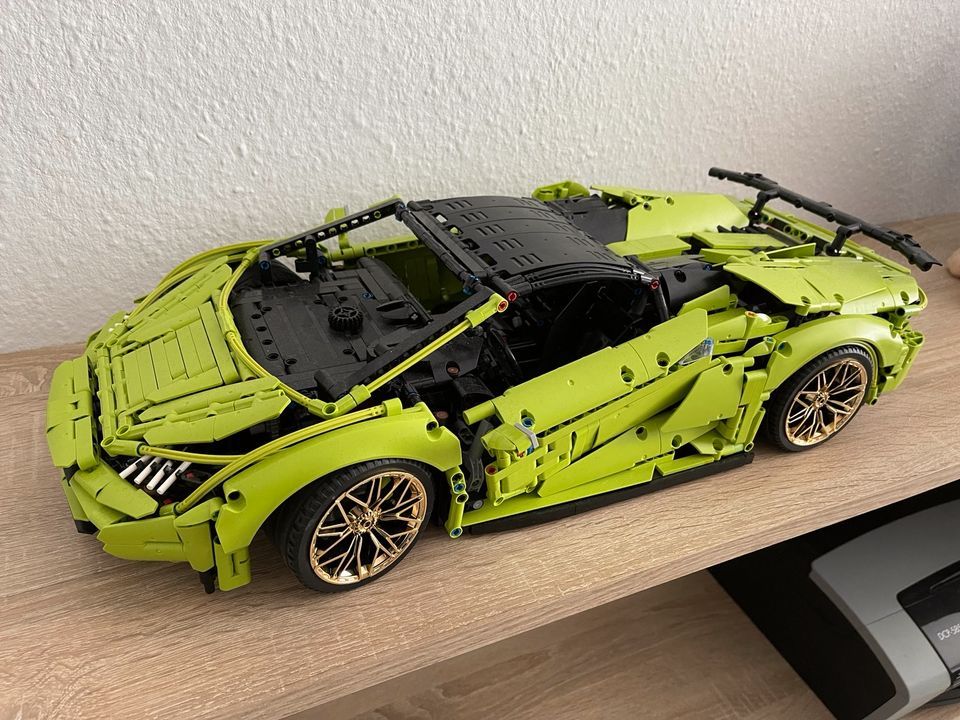  Mô Hình Nhựa 3D Lắp Ráp TGL Siêu Xe Đua Lamborghini Huracan Evo Spyder T5003 (3558 mảnh) 1:8 – LG0037 