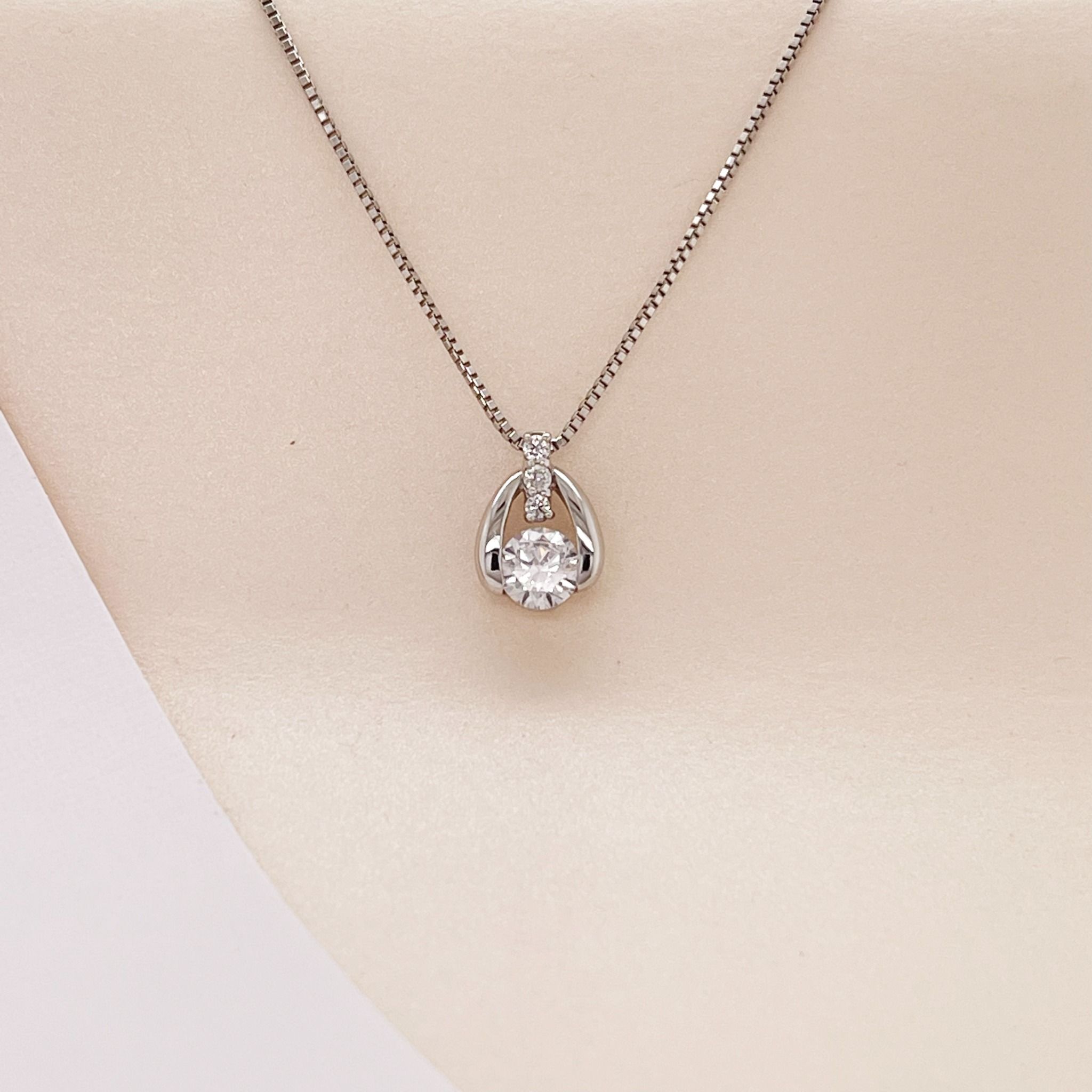Mặt Dây Vàng K14WG đính CZ Calista EPD70146