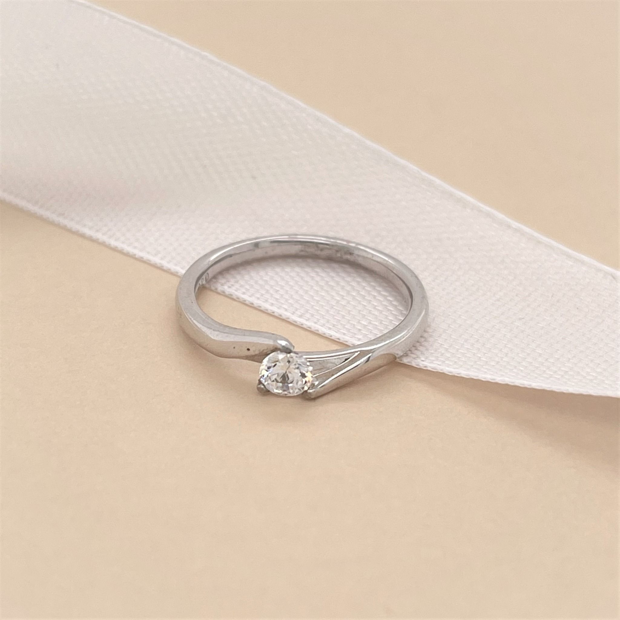 Nhẫn Bạc SV925 đính CZ Calista LJRG03462