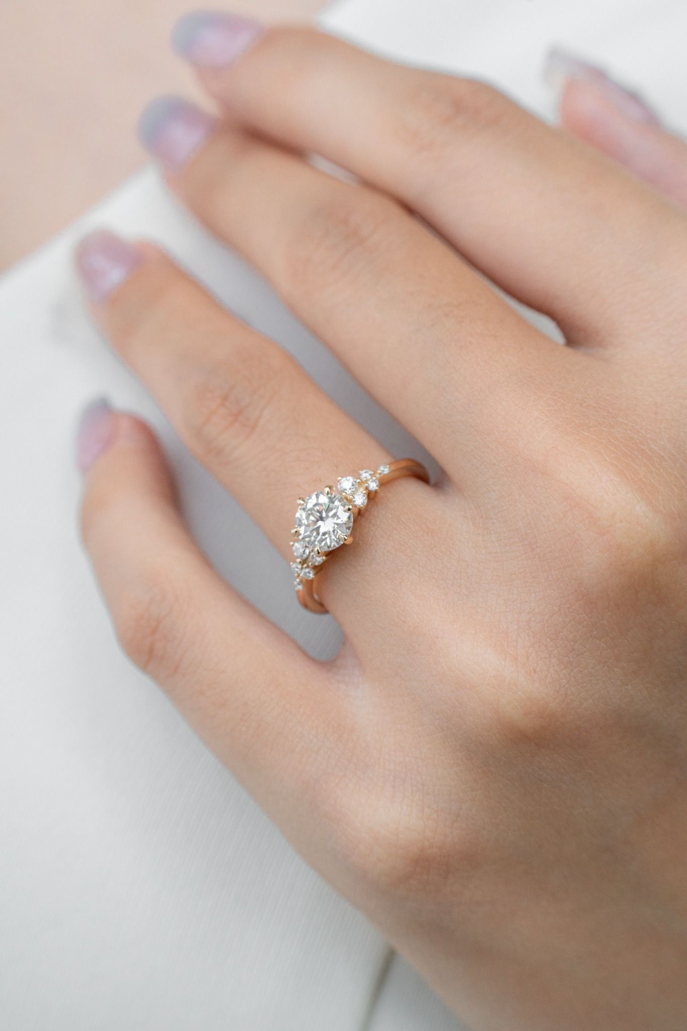 Nhẫn Đính Hôn Vàng K14YG Three-Stone Gắn Moissanite WRG24219 Calista