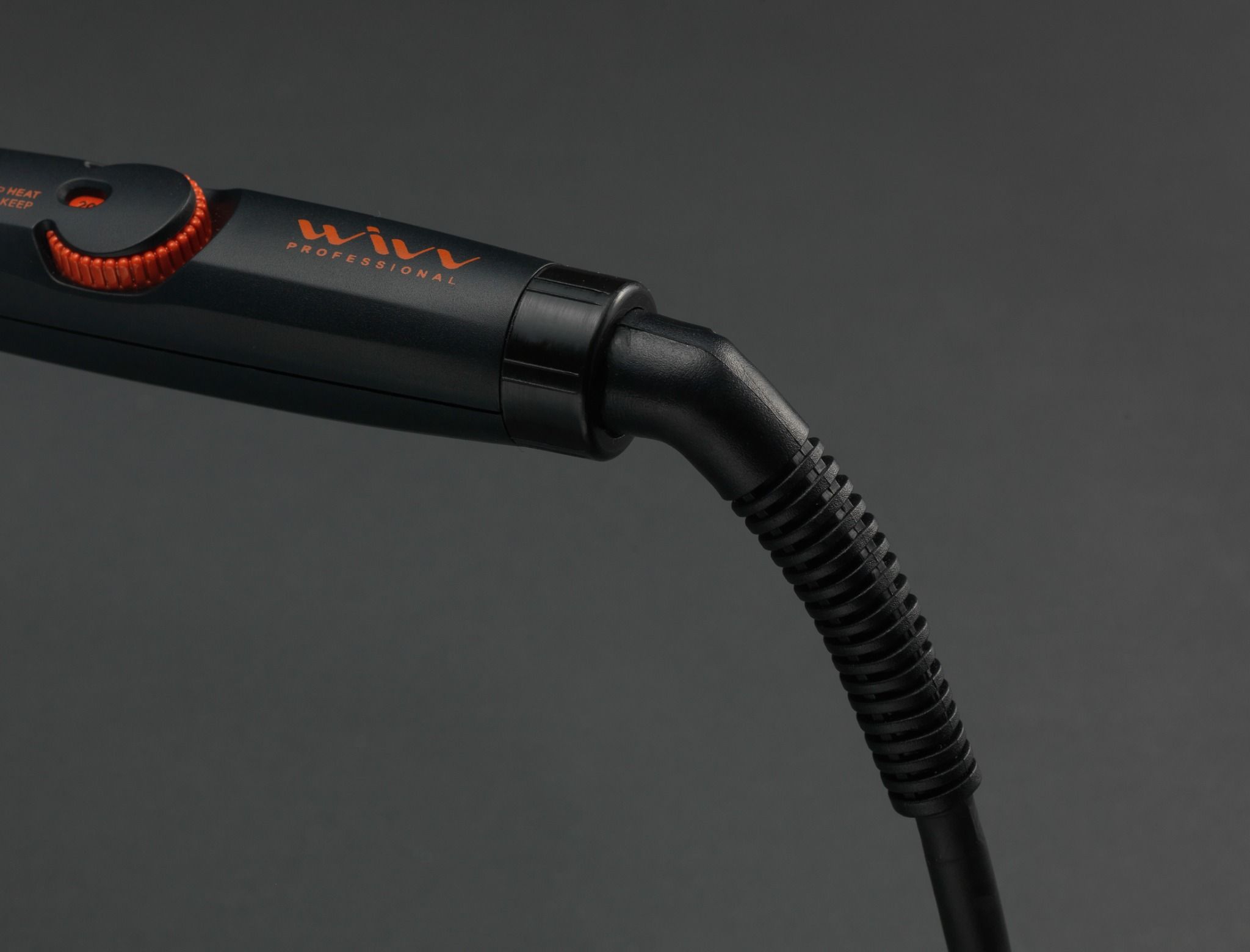 MÁY UỐN NÓNG TITANIUM WIVV