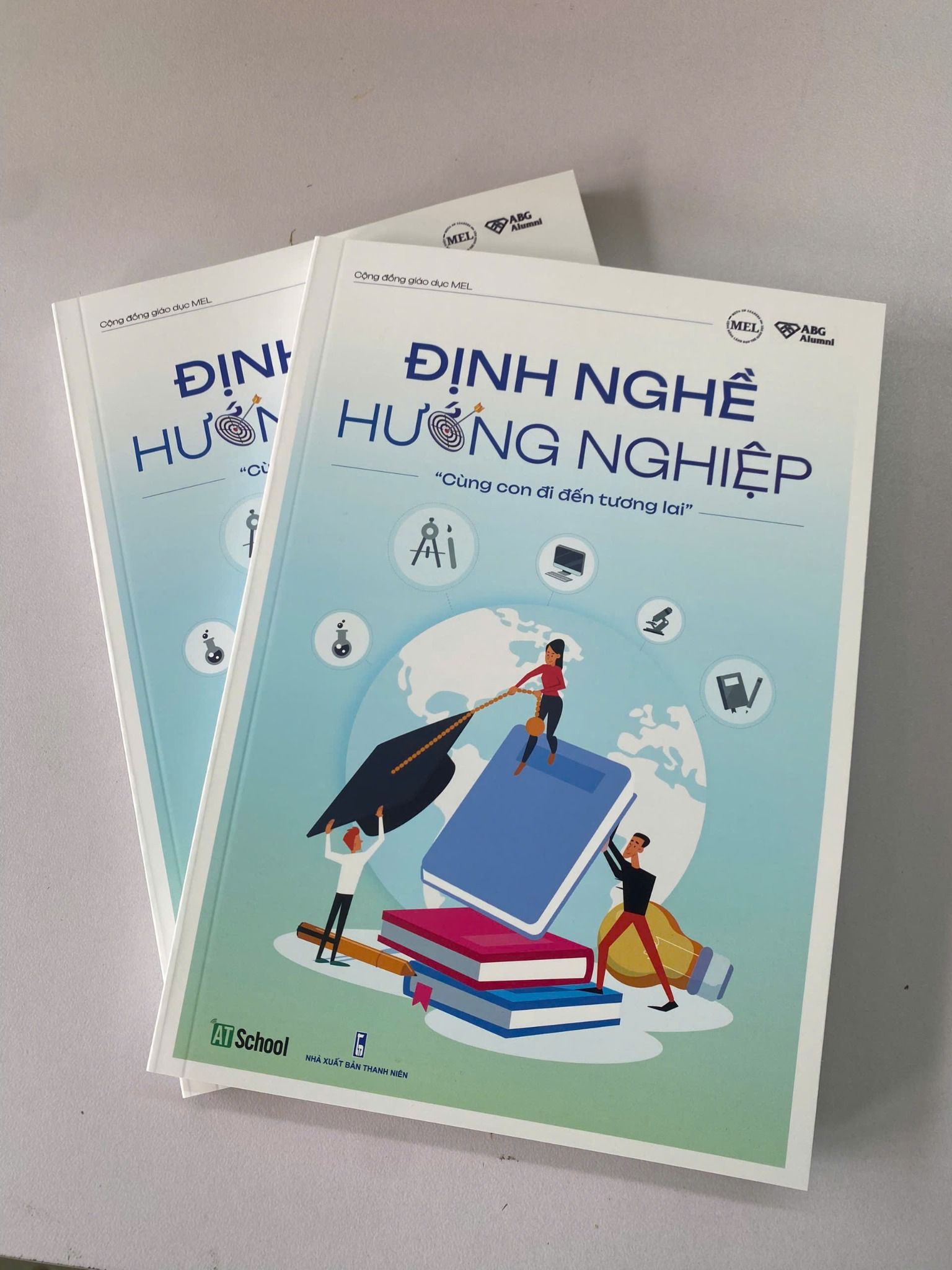 (MỚI) ĐỊNH NGHỀ HƯỚNG NGHIỆP - CÙNG CON ĐI ĐẾN TƯƠNG LAI