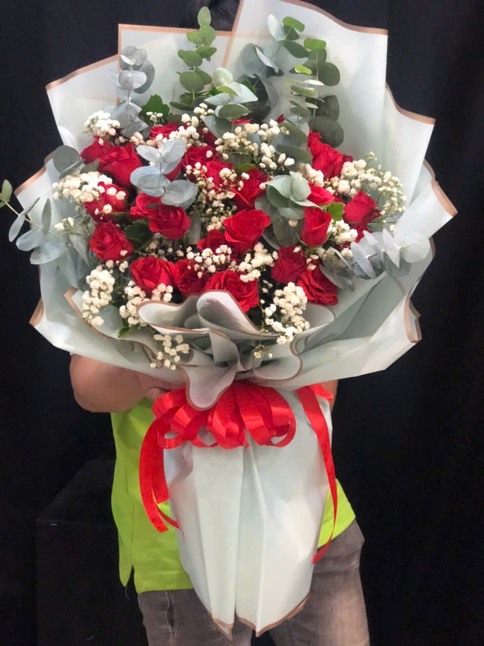 Bó Hoa Hồng Đỏ Chân Thành - HBD142