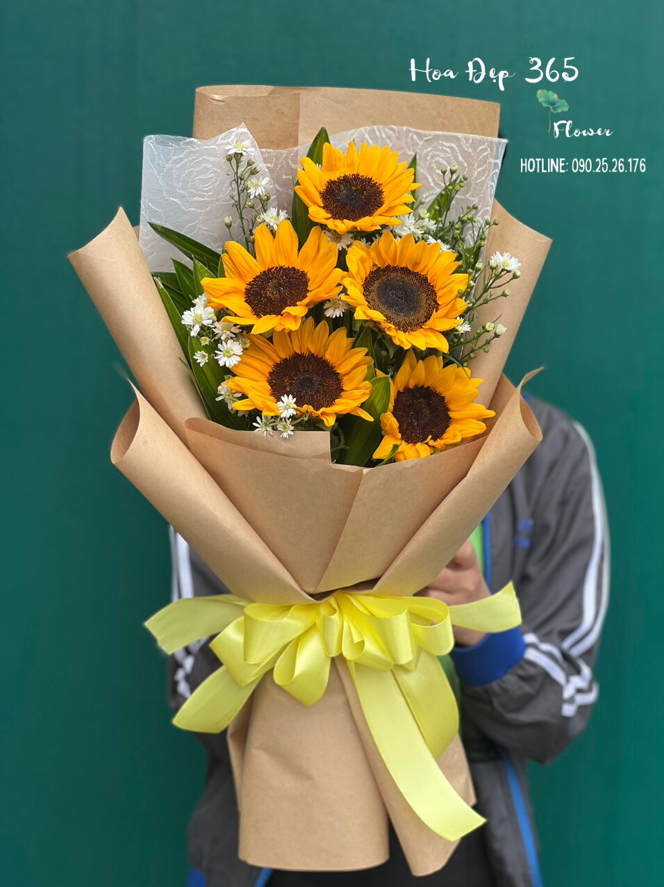 Bó Hoa Tình Yêu Thương Tốt Nghiệp - HBD244