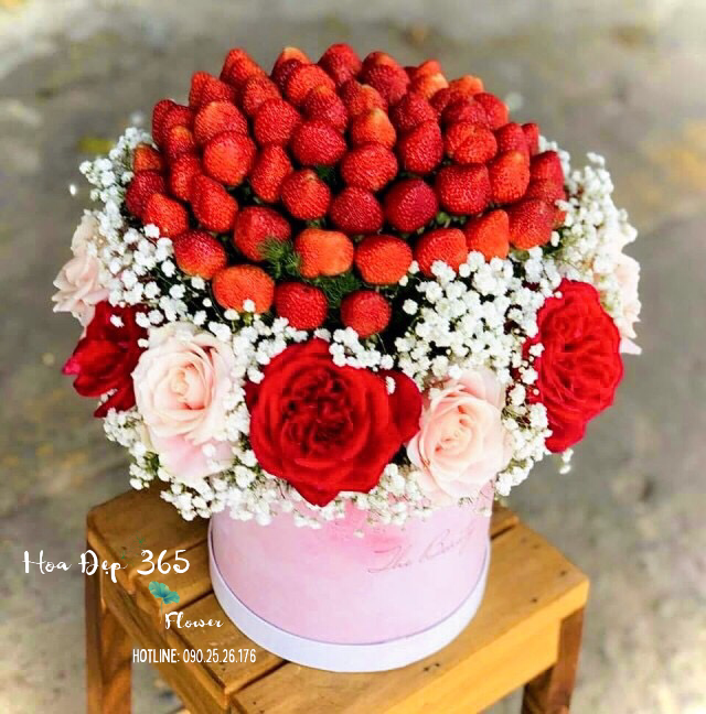 Hộp Hoa Dâu Tây Ngọt Ngào - TC19 - Hoa 20/10