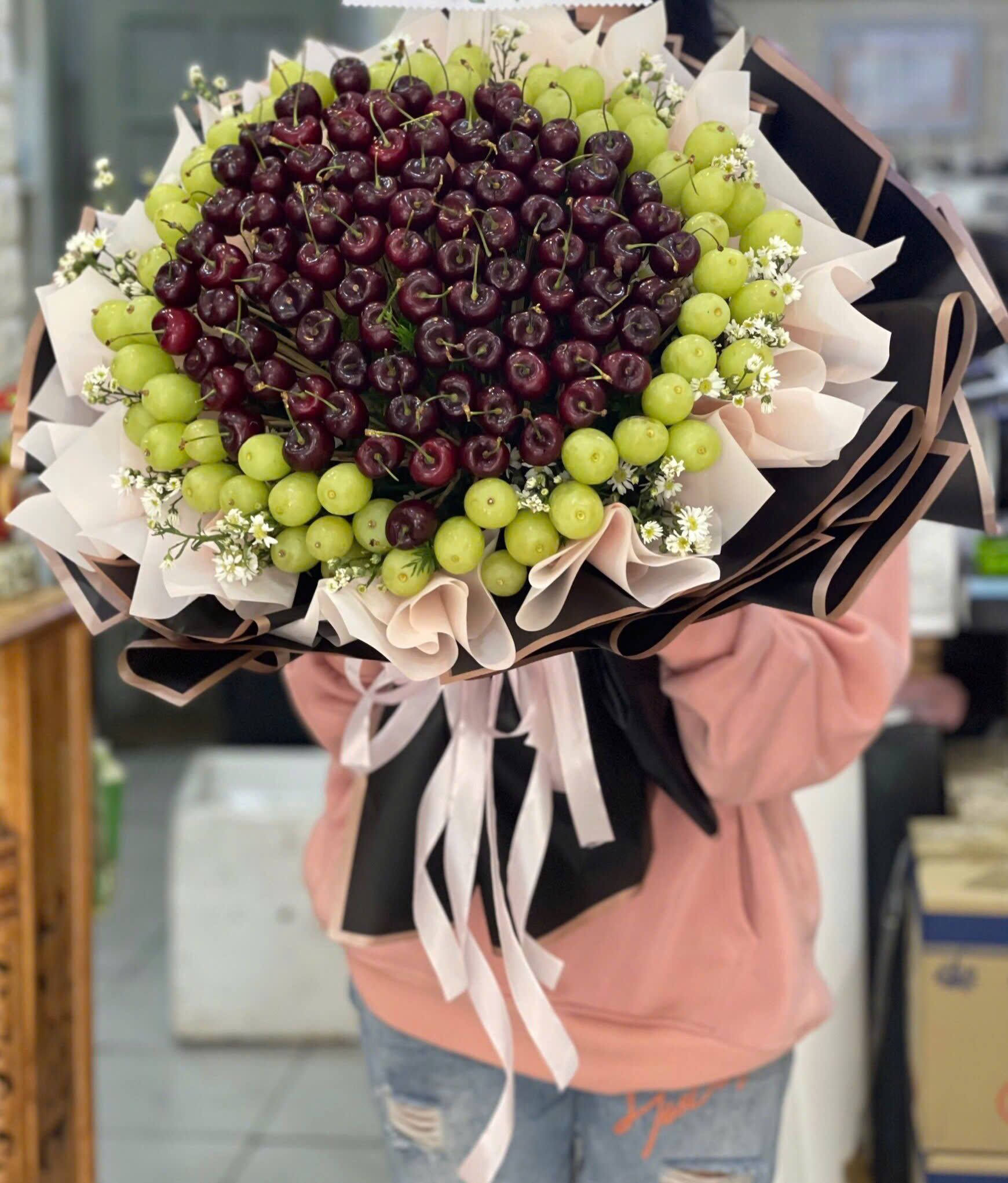 Bó Hoa Cherry Mix Nho Xanh - TC43
