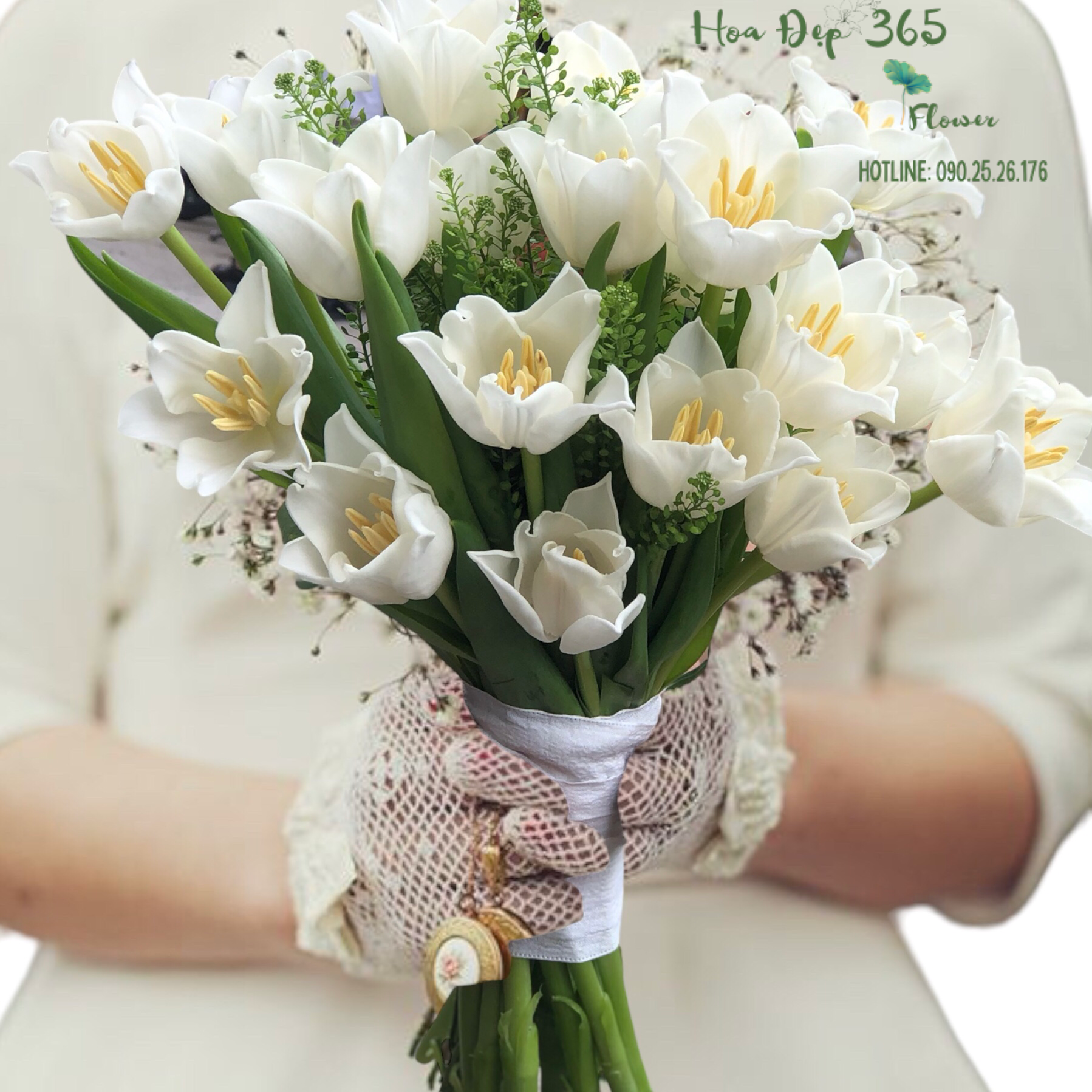 Bó Hoa Cưới Cầm Tay Tulip Trắng - HC29