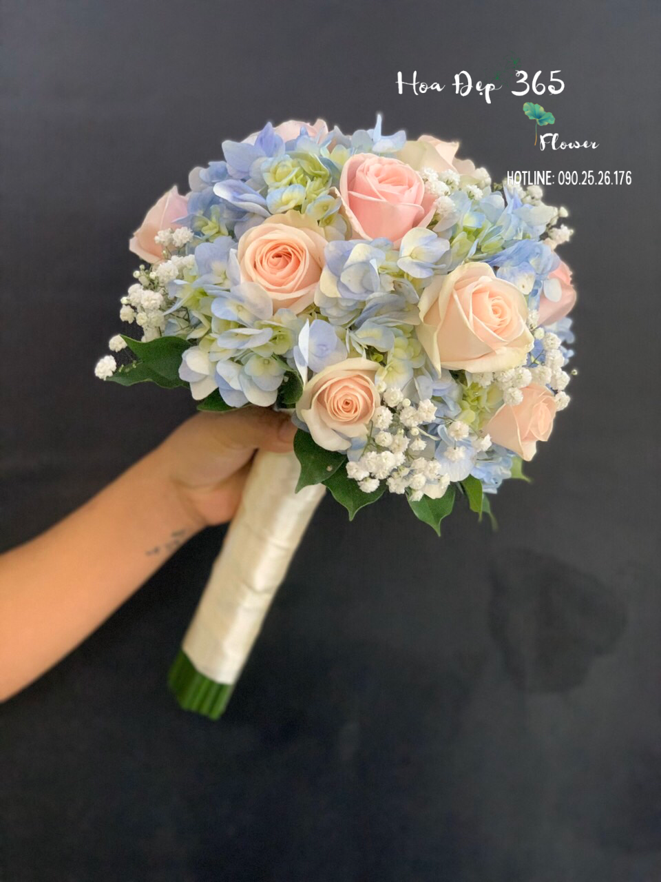 Something Blue - HC26 - Hoa Cưới Cầm Tay Cô Dâu