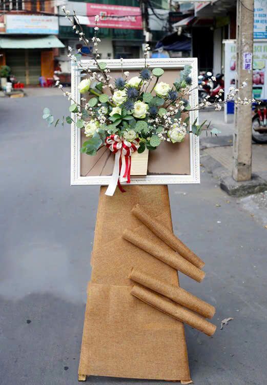Kệ Hoa Hưng Thịnh - TH17